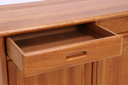 Dyrlund Teak Schrank | Vintage Highboard | Danish Design