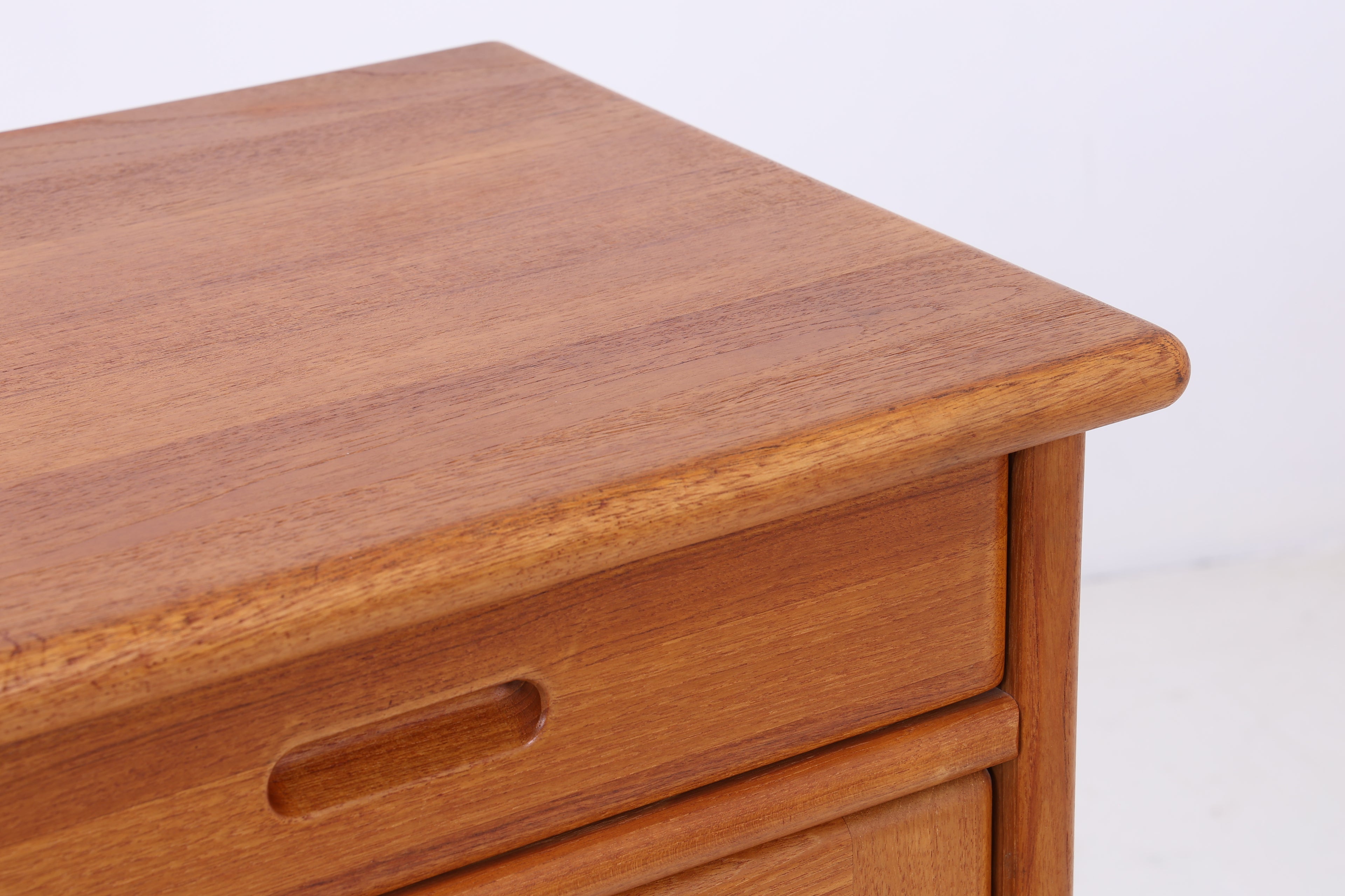 Dyrlund Teak Schrank | Vintage Highboard | Danish Design