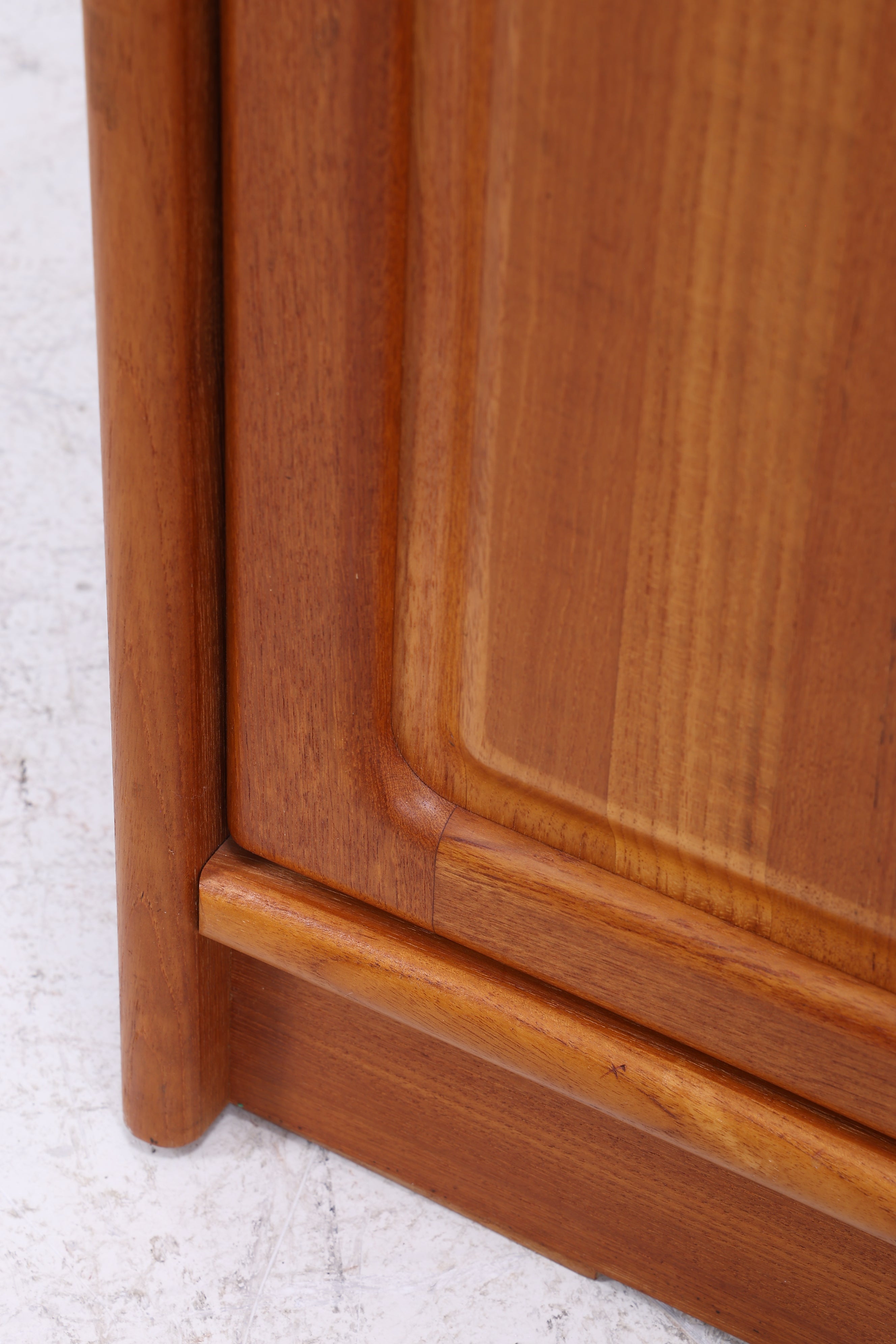 Dyrlund Teak Schrank | Vintage Highboard | Danish Design