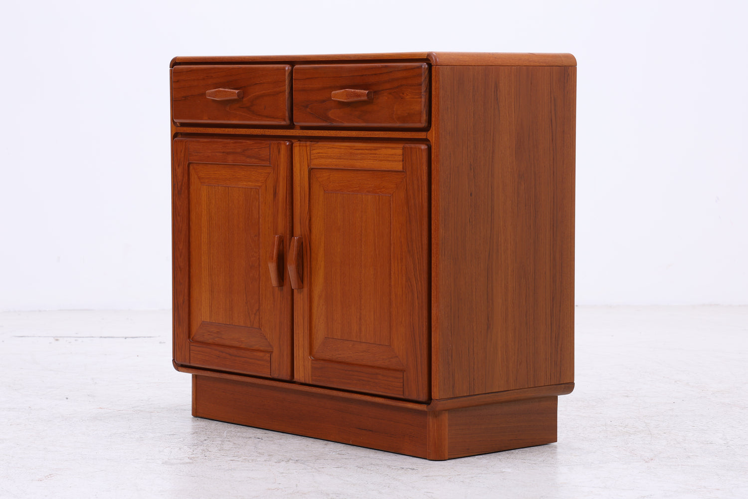 Uldum Møbelfabrik Teak Kommode | Vintage | Danish Design