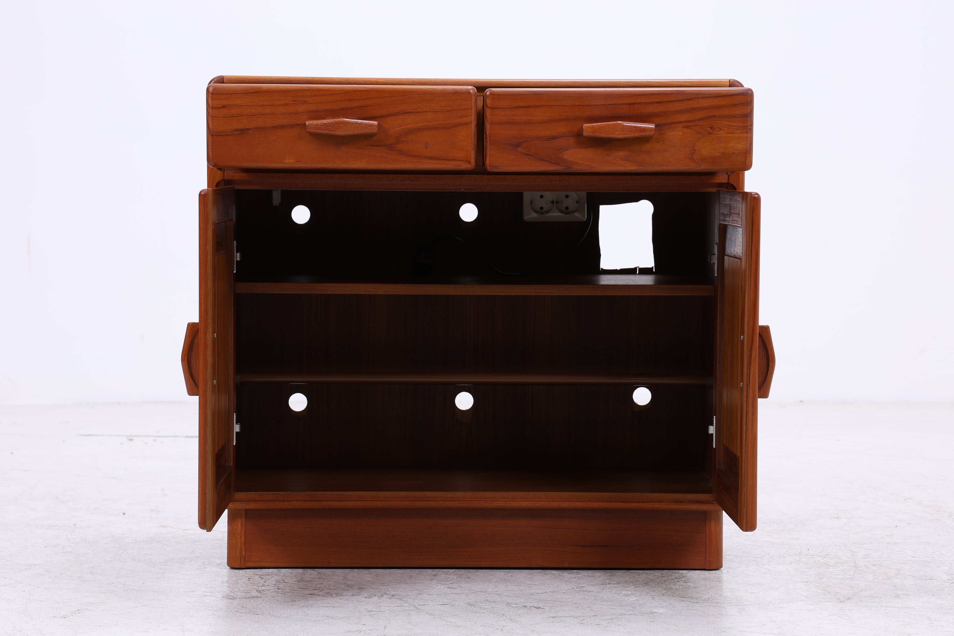 Uldum Møbelfabrik Teak Kommode | Vintage | Danish Design