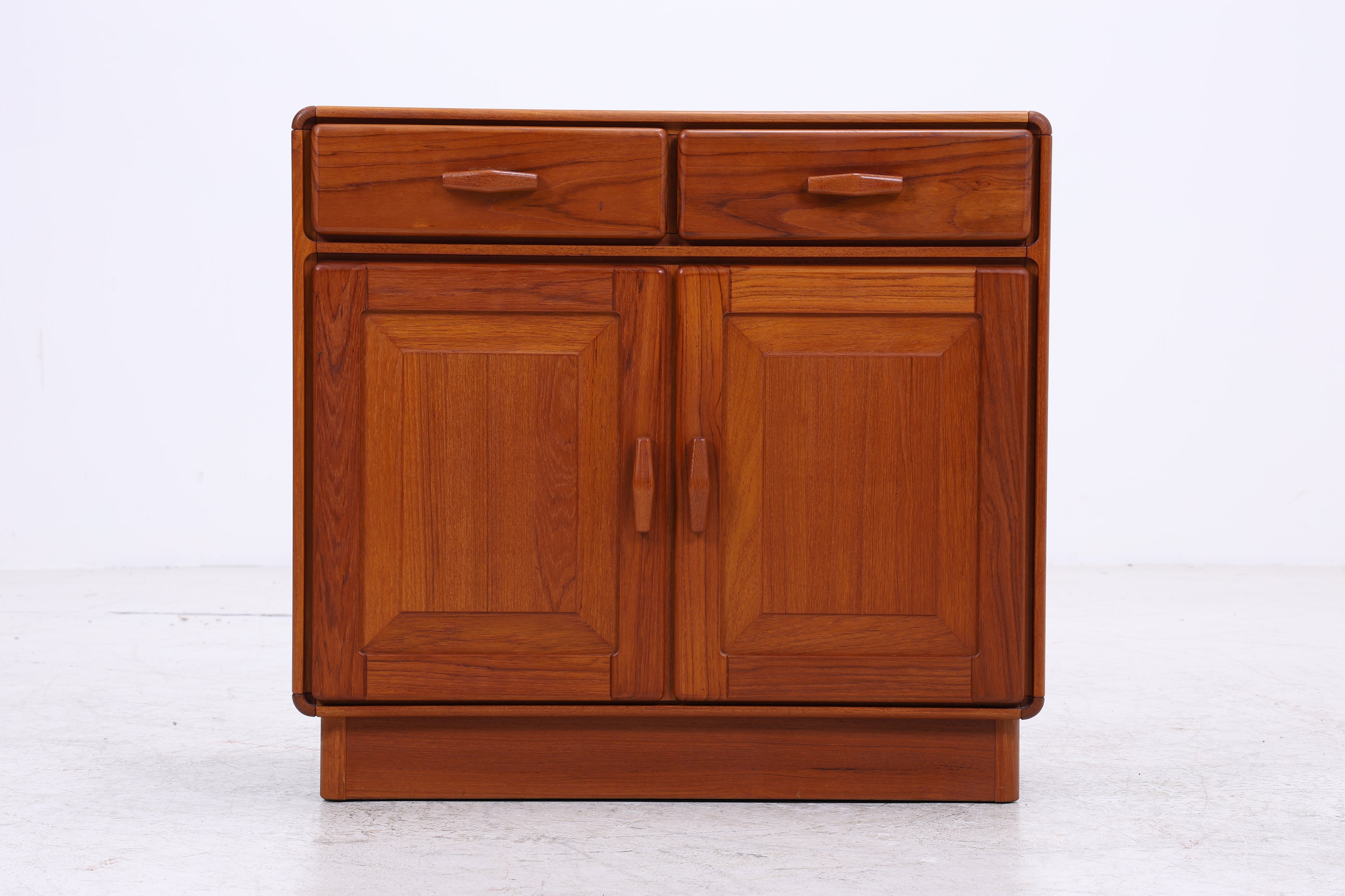 Uldum Møbelfabrik Teak Kommode | Vintage | Danish Design