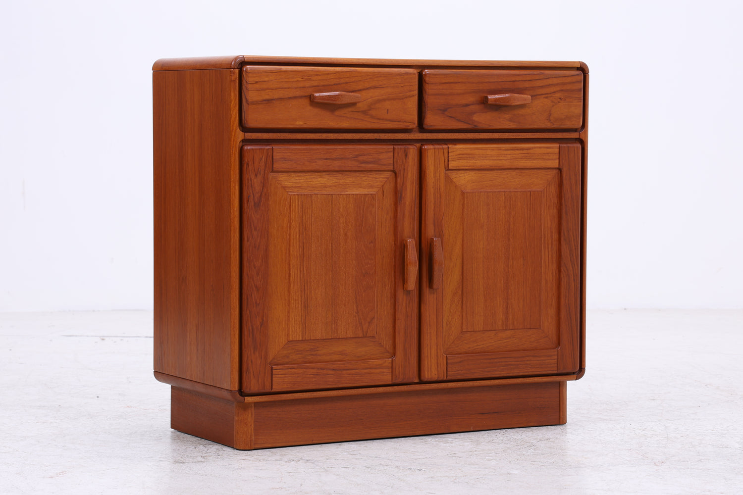 Uldum Møbelfabrik Teak Kommode | Vintage | Danish Design