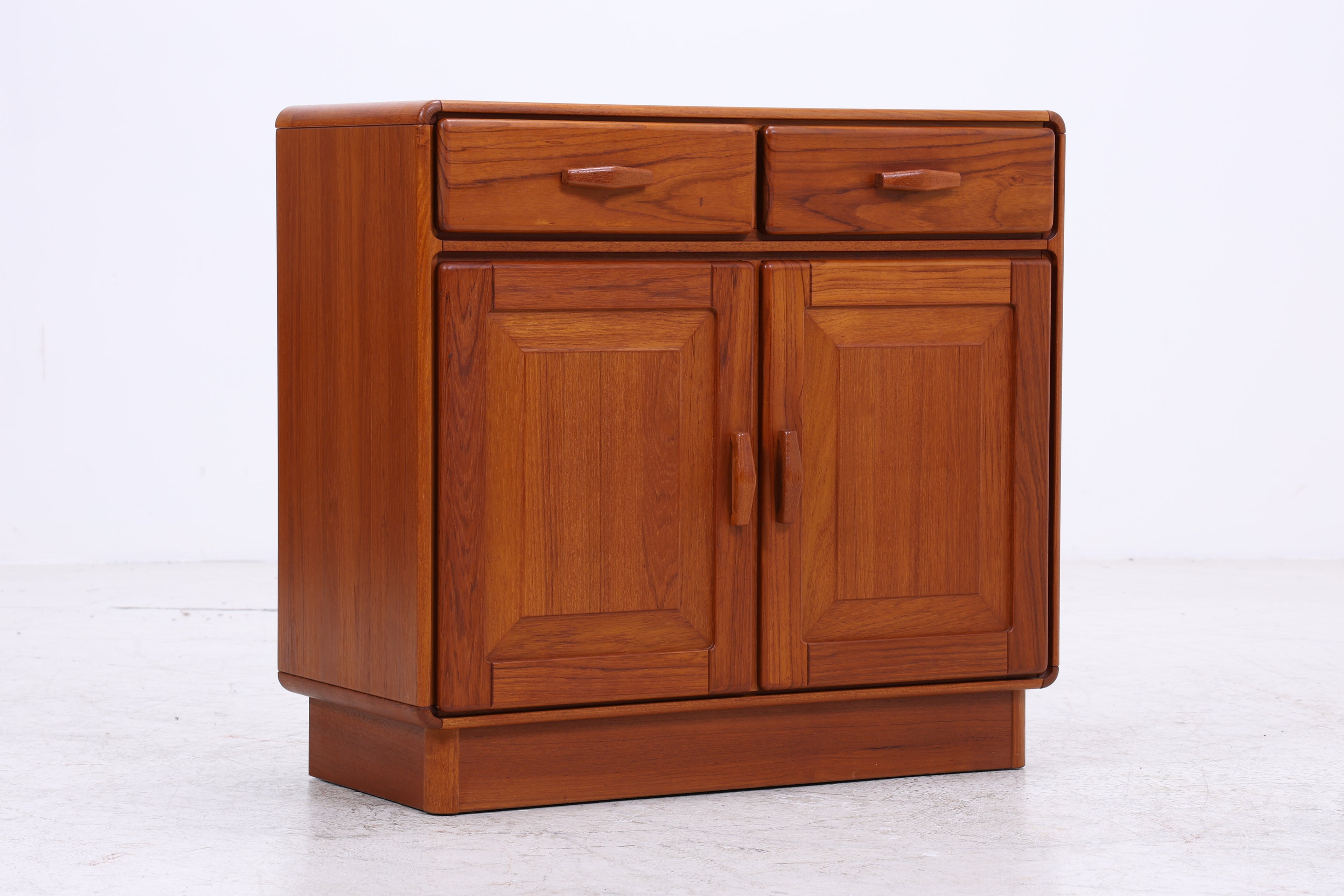 Uldum Møbelfabrik Teak Kommode | Vintage | Danish Design