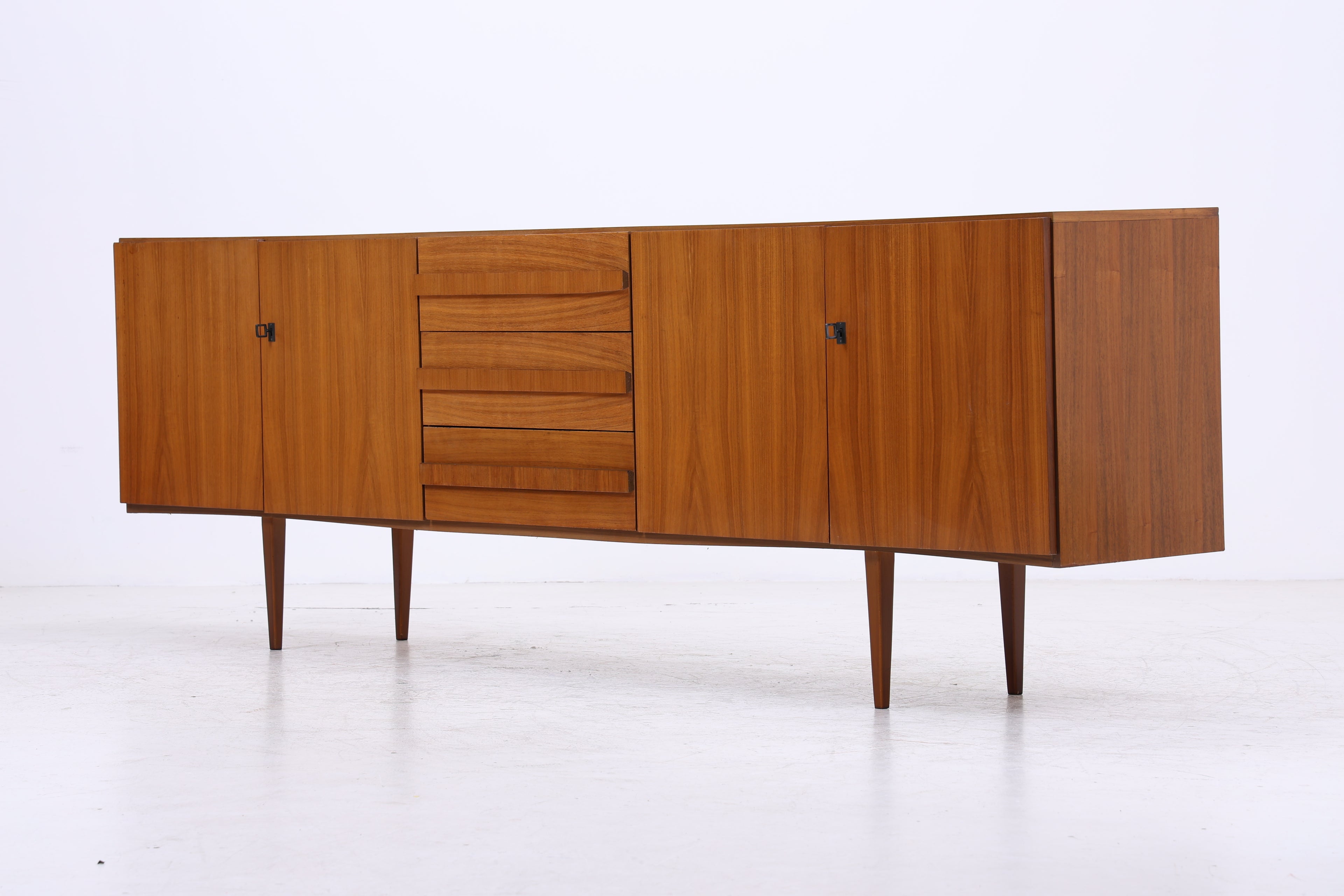 Vintage Nussbaum Sideboard | Mid Century Anrichte | 1960er Jahre