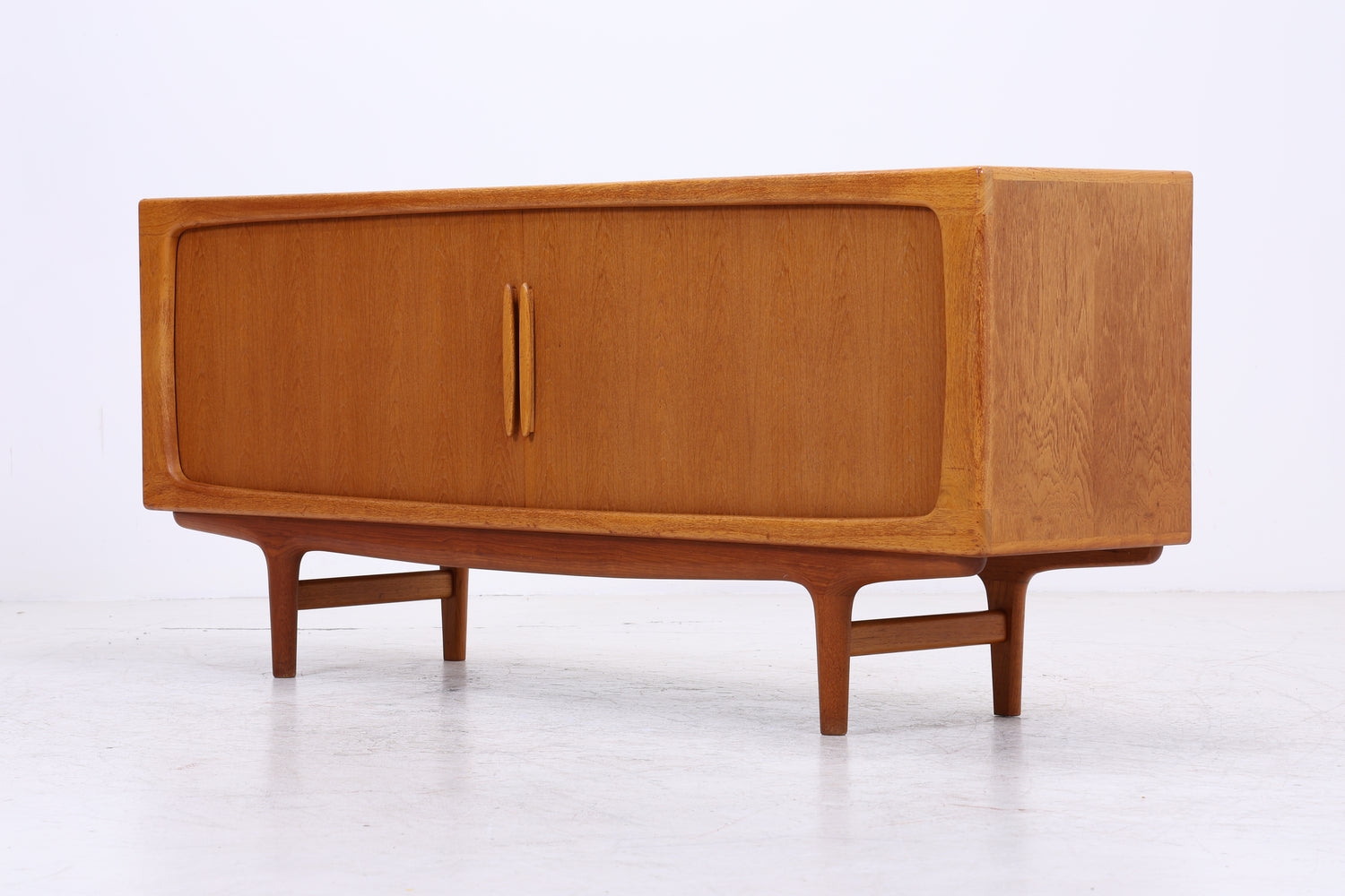 Johannes Andersen Sideboard für Silkeborg | Vintage Teak | Danish Design