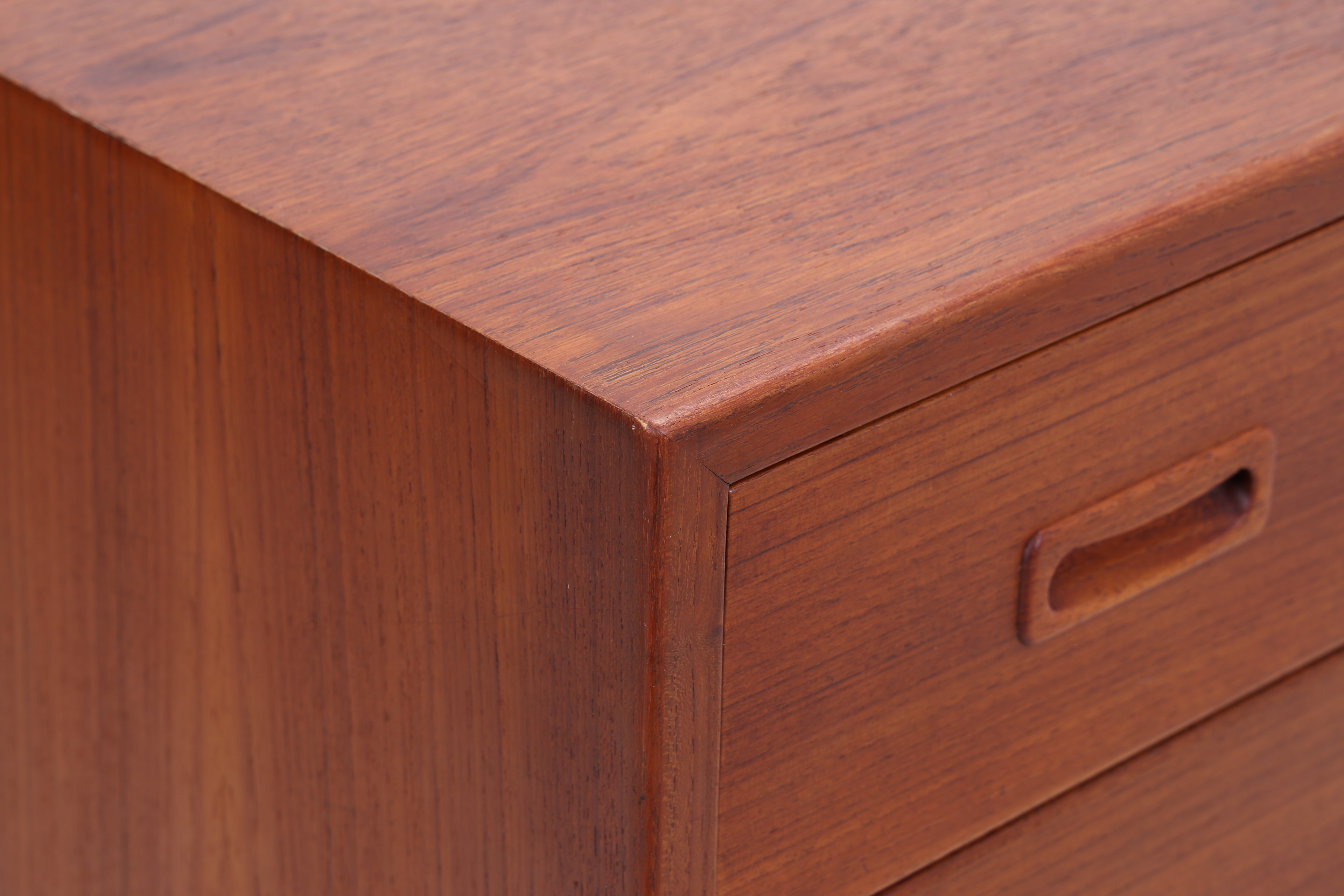 Vintage Teak Tallboy | Mid Century Kommode | 7 Schubladen