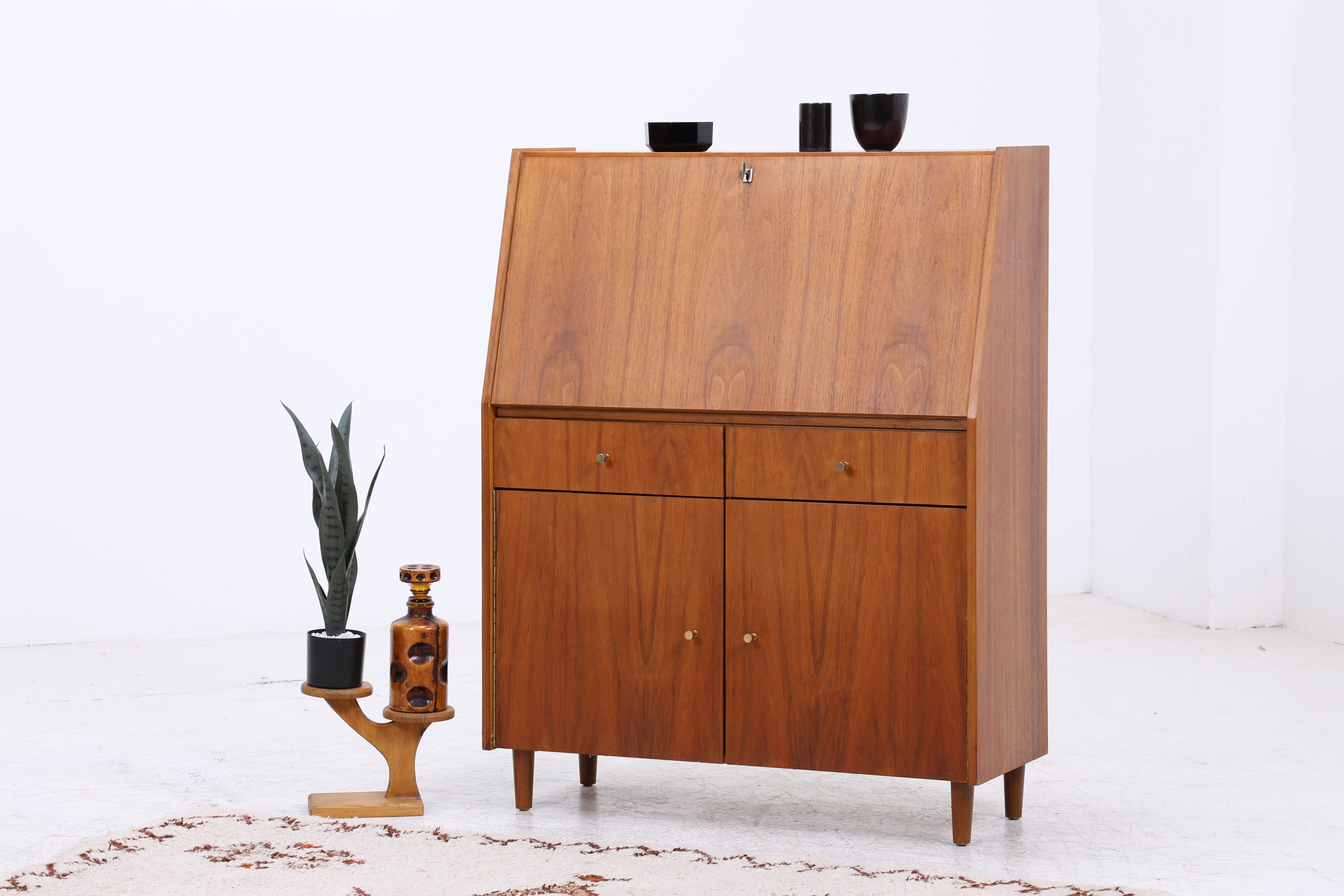 Vintage Nussbaum Sekretär | Mid Century | 60er Jahre
