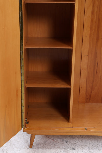 Vintage Kleiderschrank | 2 Türen | Mid Century | Garderobenschrank