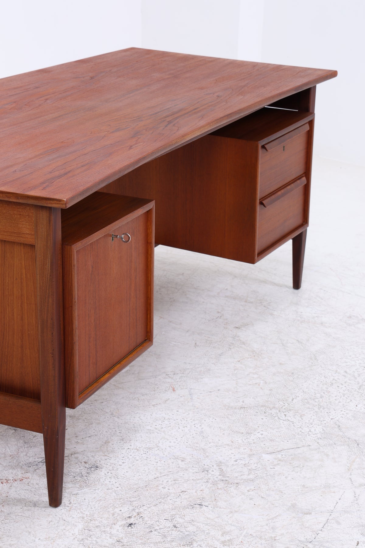 Vintage Teak Bumerang-Schreibtisch | Mid Century | 2 Schubladen