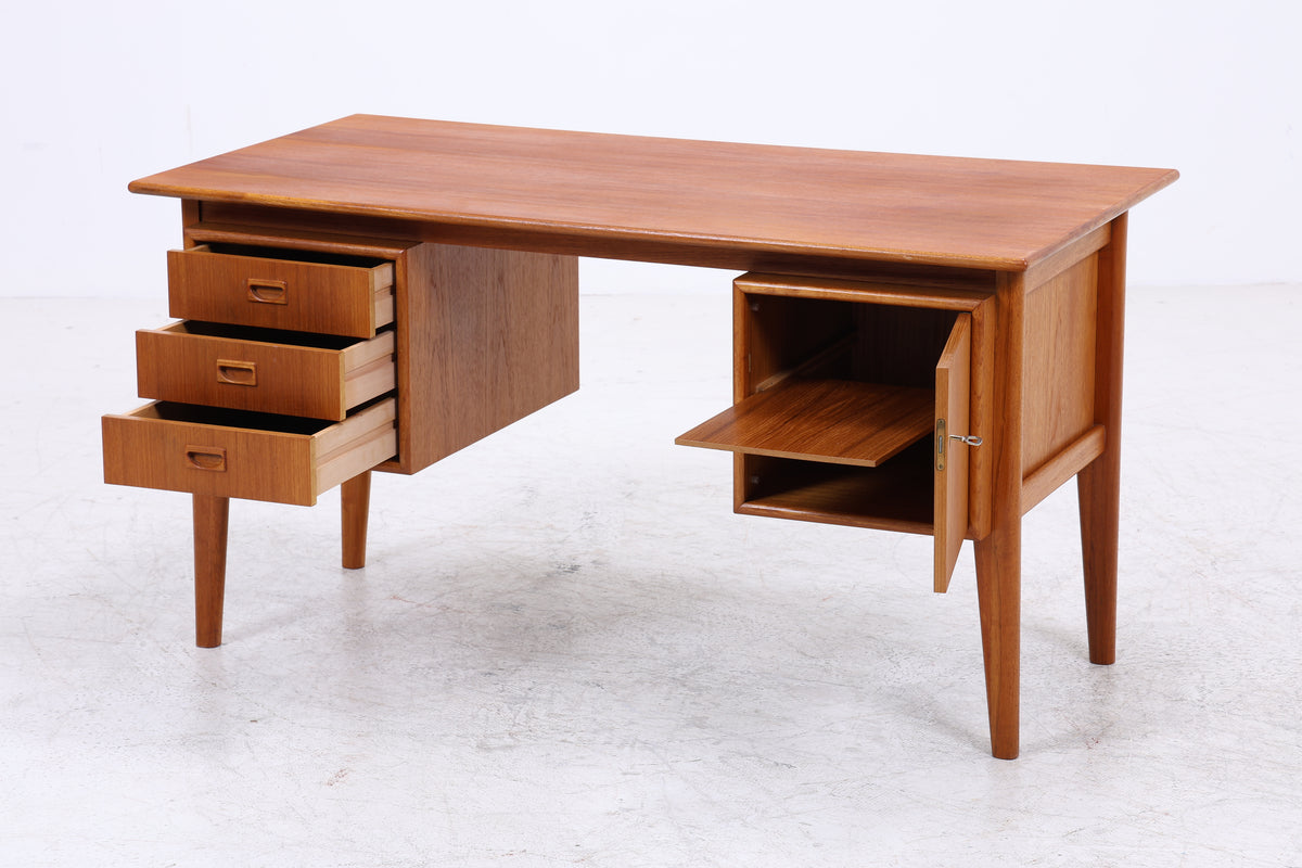 Vintage Teak Schreibtisch | 3 Schubladen | Mid Century