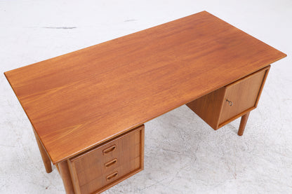 Vintage Teak Schreibtisch | 3 Schubladen | Mid Century