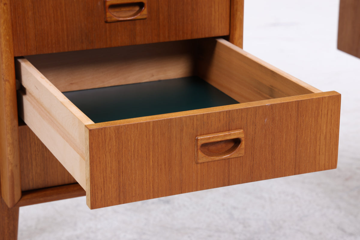 Vintage Teak Schreibtisch | 3 Schubladen | Mid Century