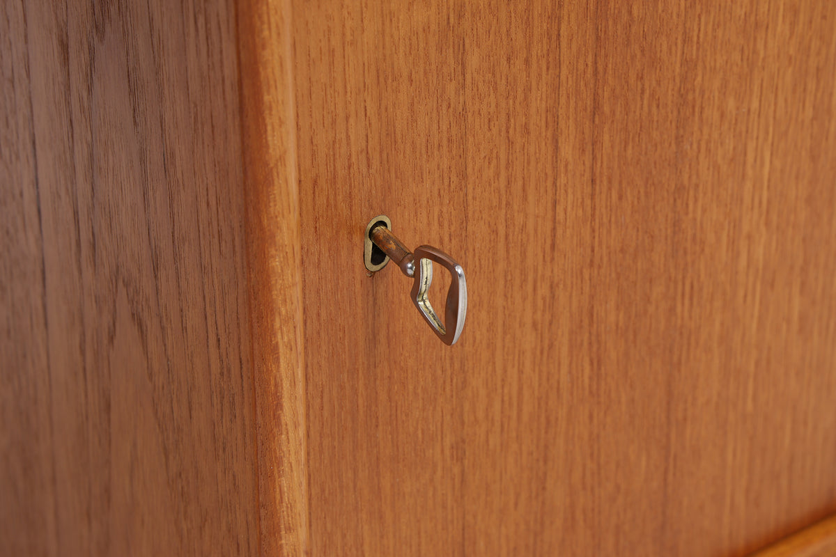 Vintage Teak Schreibtisch | 3 Schubladen | Mid Century