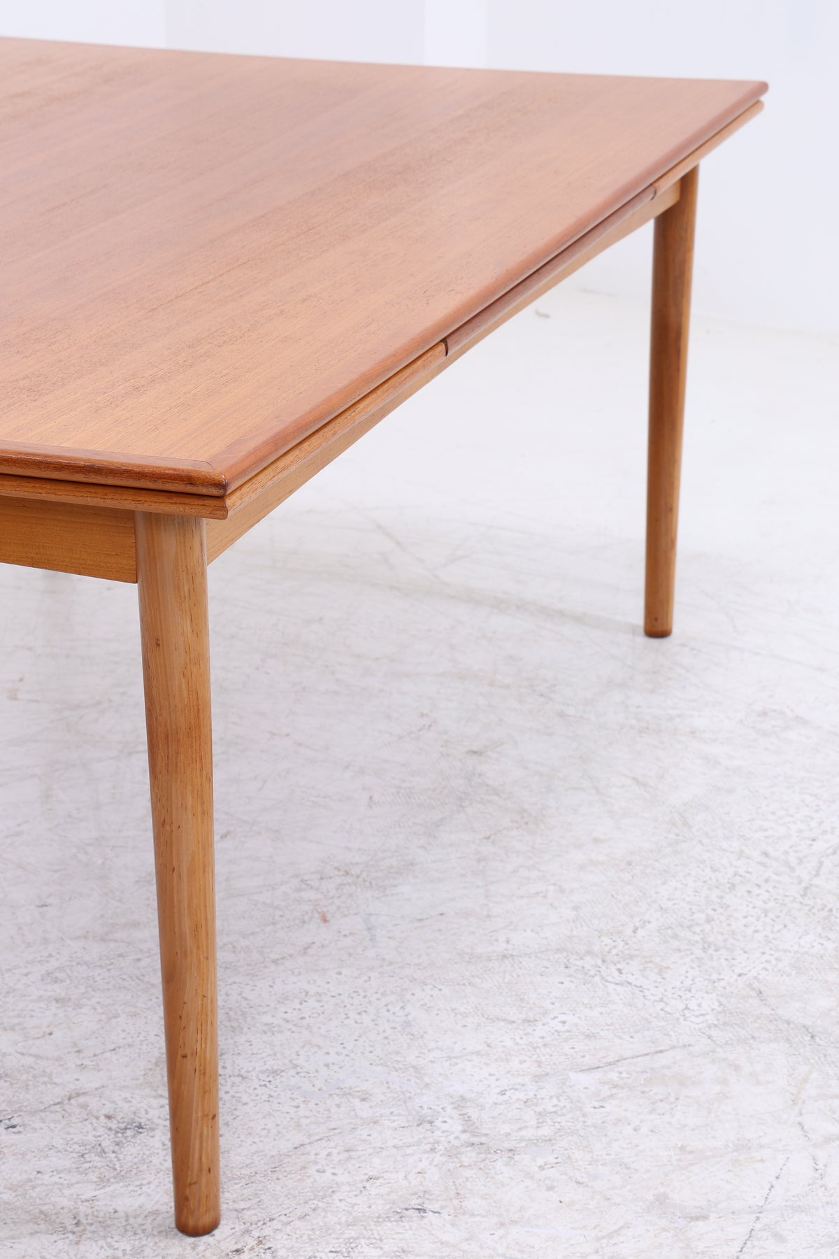 Vintage Teak Esstisch | Ausziehbar | 2 Einlegeplatten