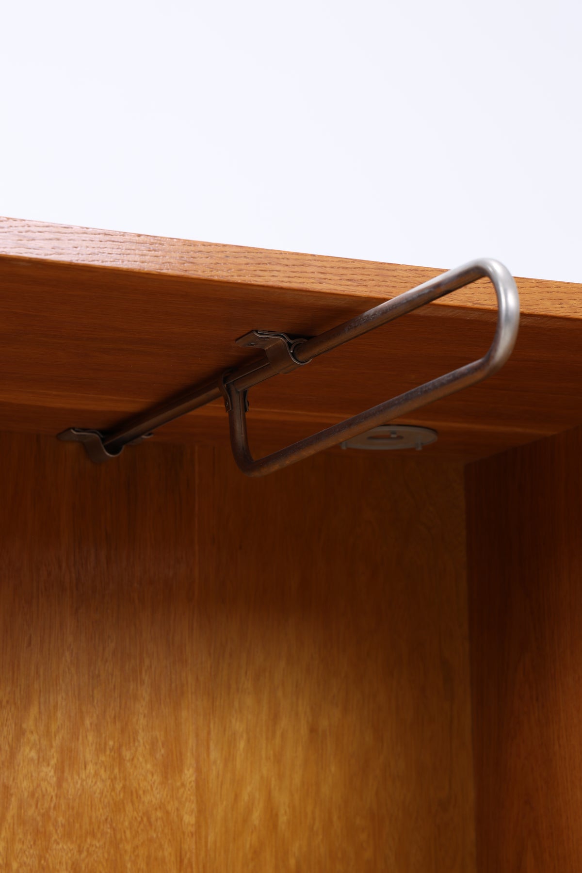Vintage Kleiderschrank | 2 Türen | Mid Century | Garderobenschrank