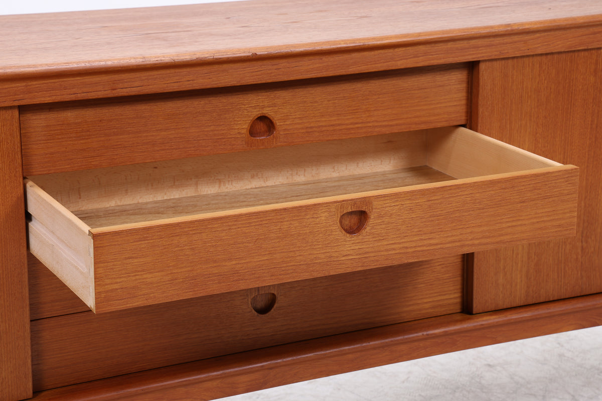 Henry W. Klein Sideboard | Bramin | Teak | 2 Türen | 4 Schubladen
