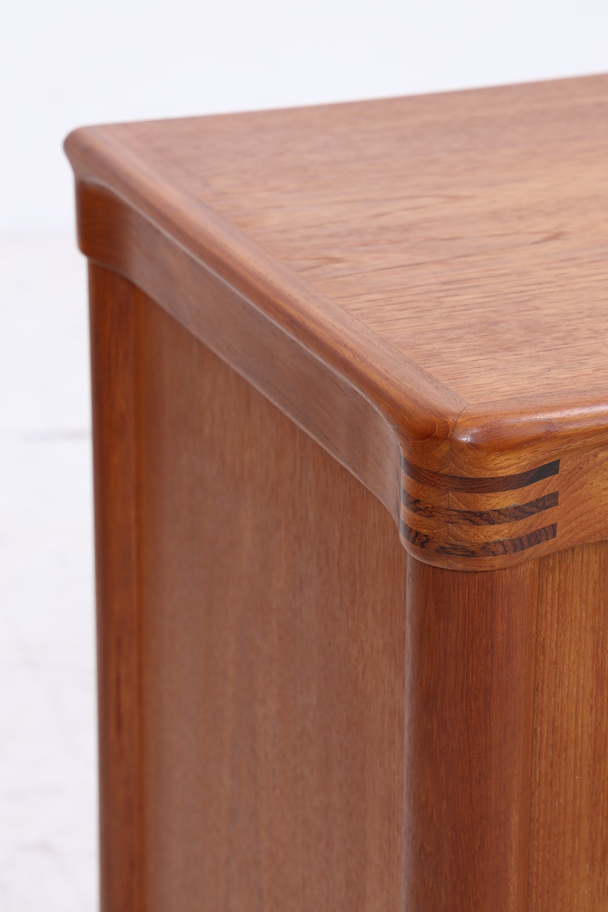 Henry W. Klein Sideboard | Bramin | Teak | 2 Türen | 4 Schubladen