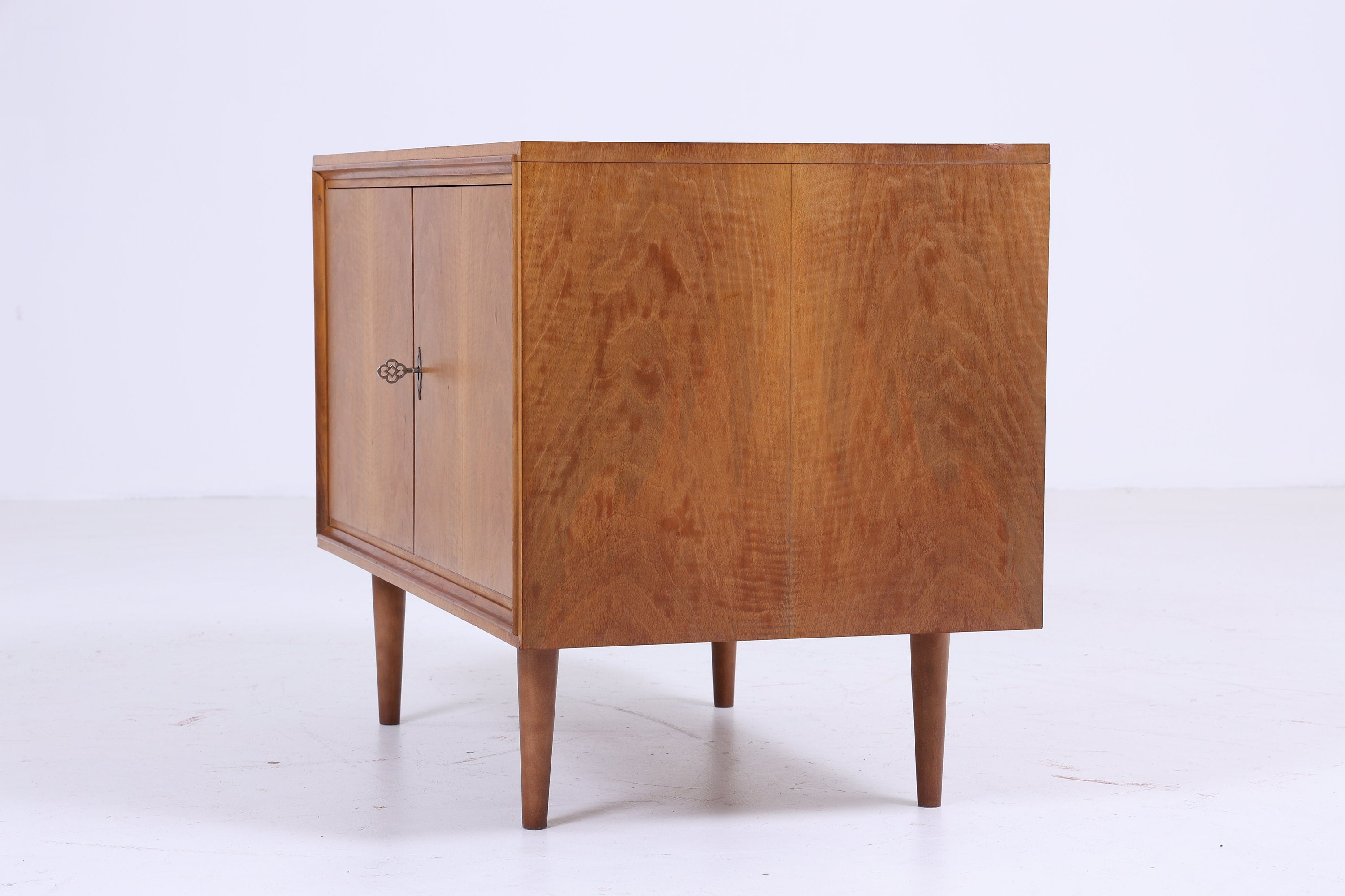 Schöne 60er Jahre Kommode Vintage | Mid Century Schrank Vintage Flur Aufbewahrung Retro 70er Holz 3/3