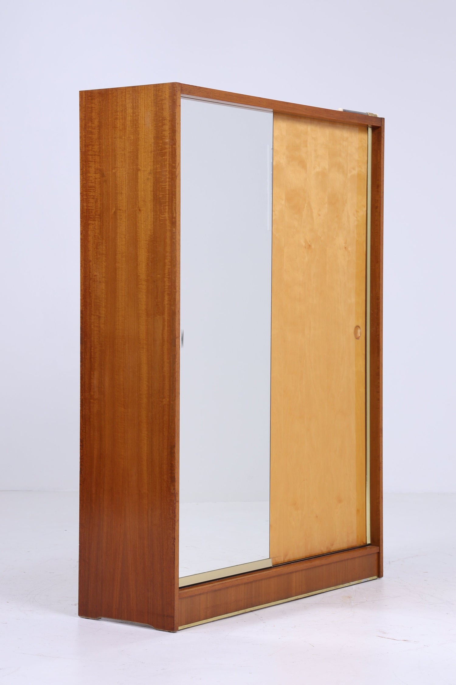 Schöner Vintage Schrank mit Schiebetüren | Mid Century Wäscheschrank Spiegel Fächerschrank Retro 60er Jahre Holz  Aufbewahrung