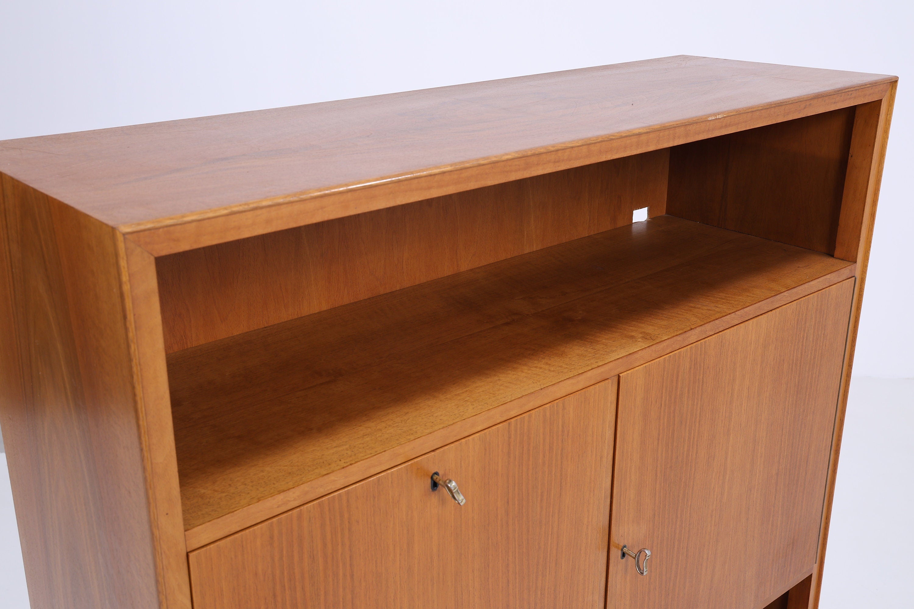 Nussbaum Schrank 60er Jahre | Mid Century Bücherschrank Vintage Fächerschrank Aufbewahrung Barschrank Holz