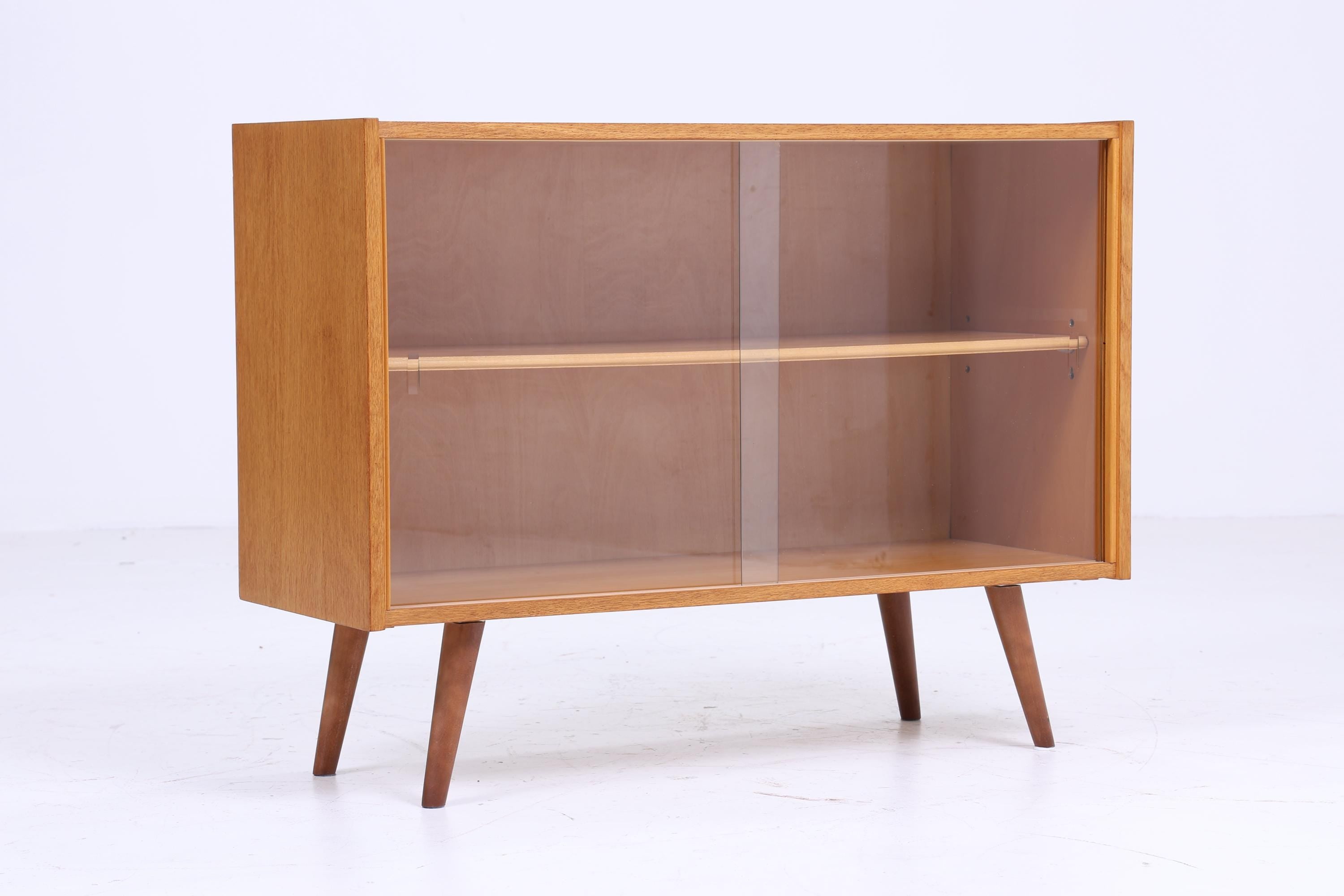 Vintage Glas Kommode 60er Jahre | Mid Century Vitrine Flur Konsole Schrank Retro 70er Holz Braun Esche Aufbewahrung