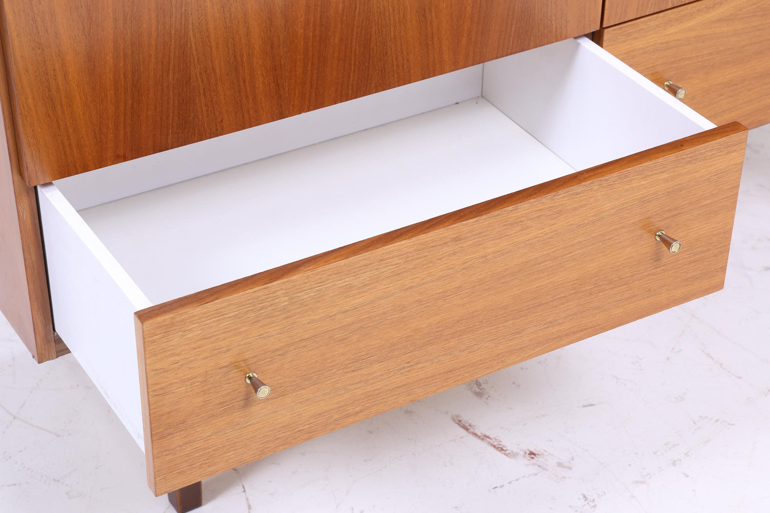 Zeitloser Vintage Schrank 60er Jahre | Mid Century Wäscheschrank Schubladen Fächerschrank Holz Retro Aufbewahrung