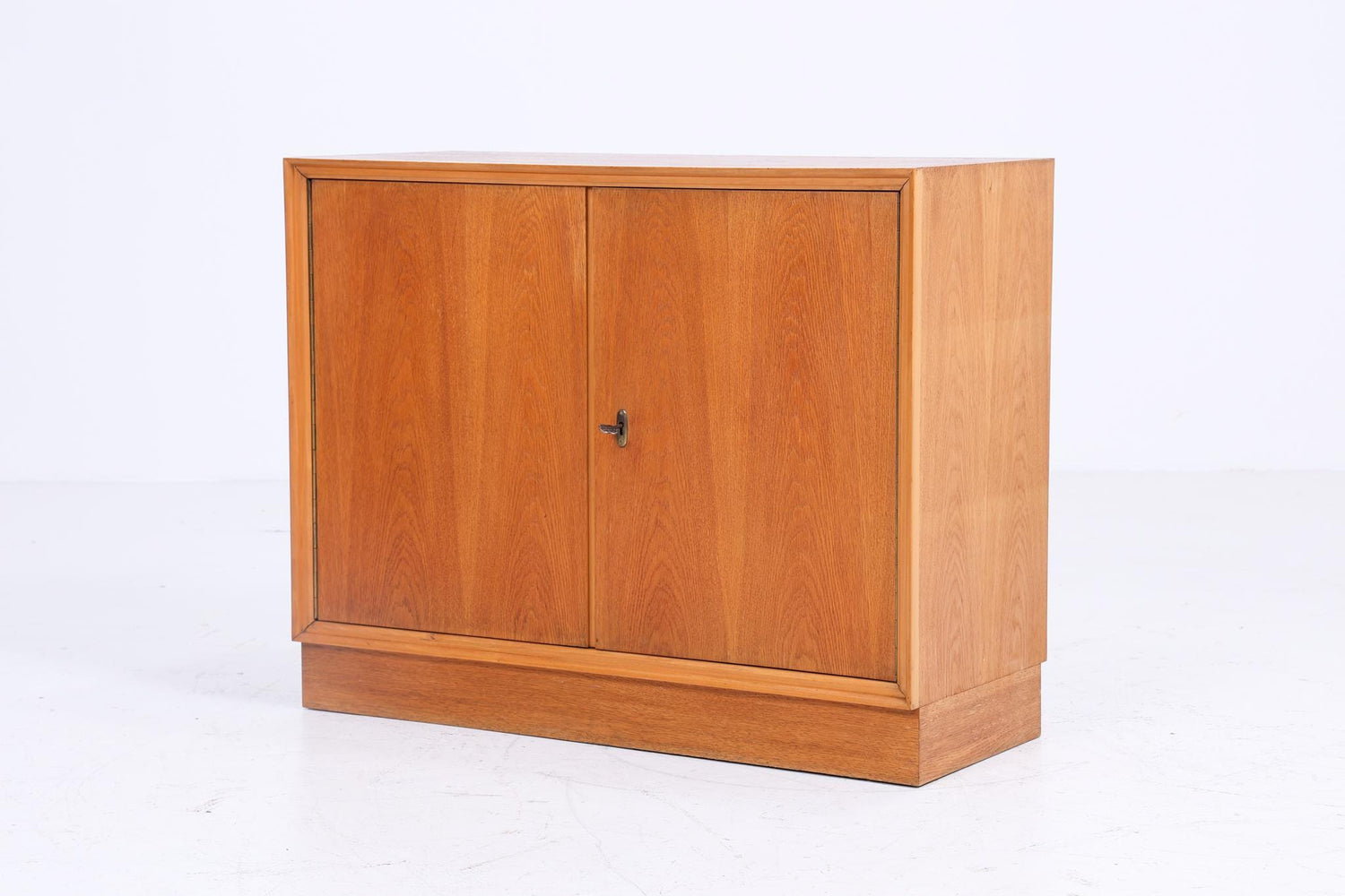 Vintage Kommode aus den 60er Jahre | Mid Century Schrank Retro | Aufbewahrung Eiche Holz