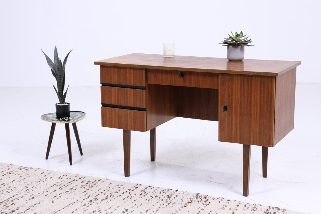 Dunkler Vintage Schreibtisch 60er Jahre | Mid Century Schultisch Arbeitstisch Bürotisch Tisch Retro Nussbaum Holz