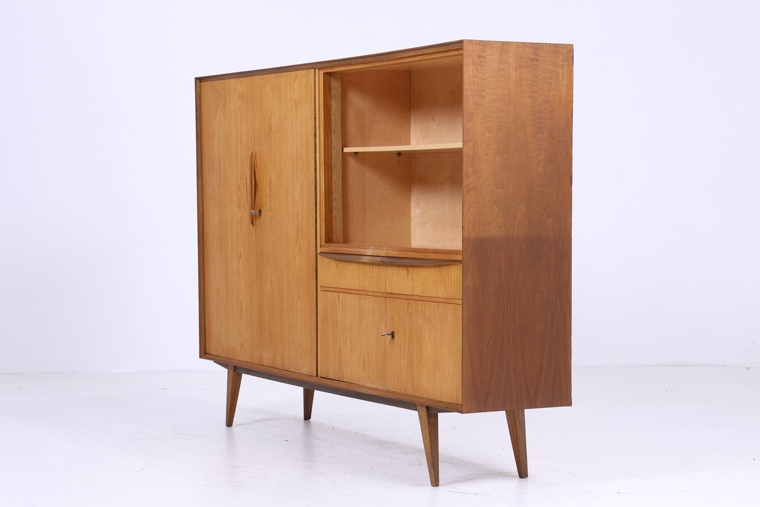 Stilvolles Vintage Highboard 60er Jahre | Mid Century Wohnzimmer Schrankwand Bücherschrank