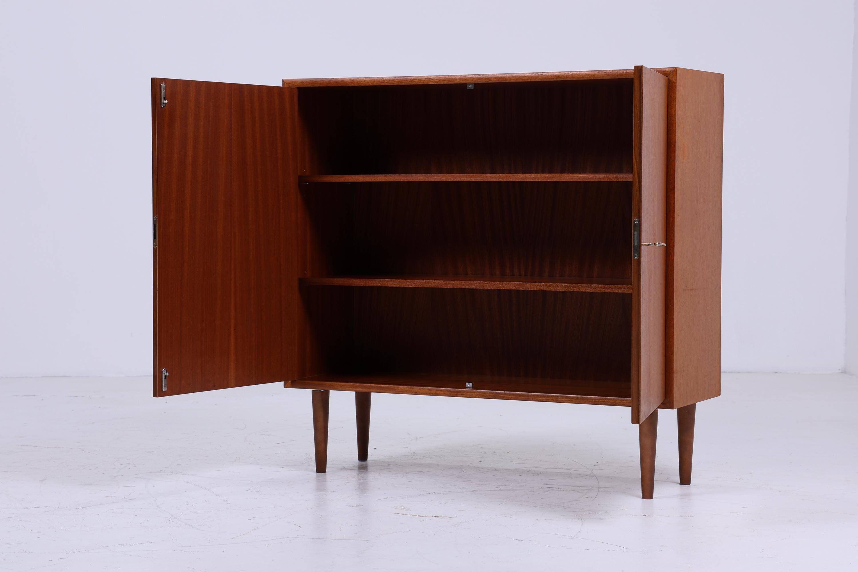 Wunderschöne WK Teak Kommode | Mid Century Schrank  | Vintage Kommode Retro Schuhschrank Flur Holz