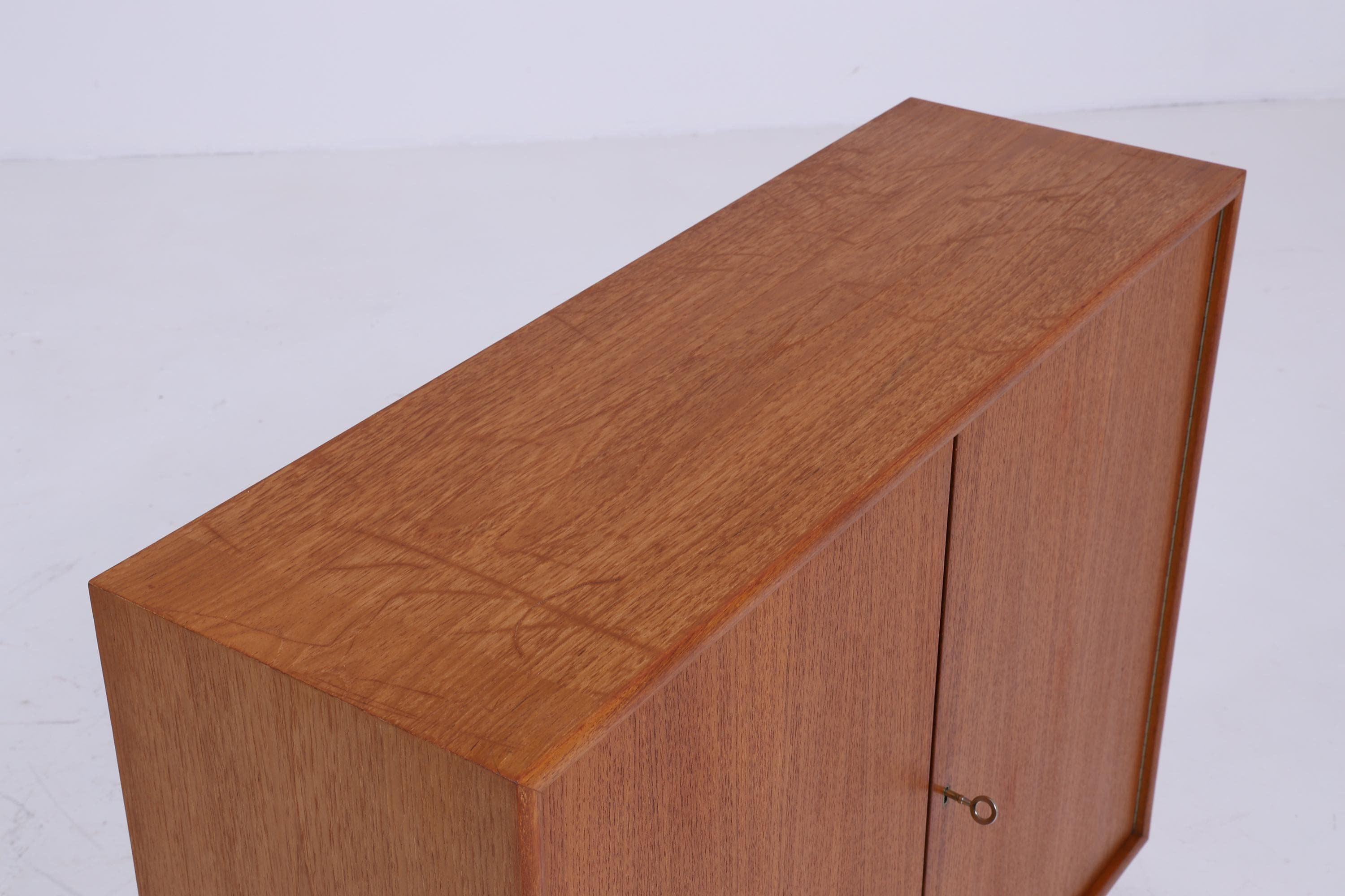 Wunderschöne WK Teak Kommode | Mid Century Schrank  | Vintage Kommode Retro Schuhschrank Flur Holz