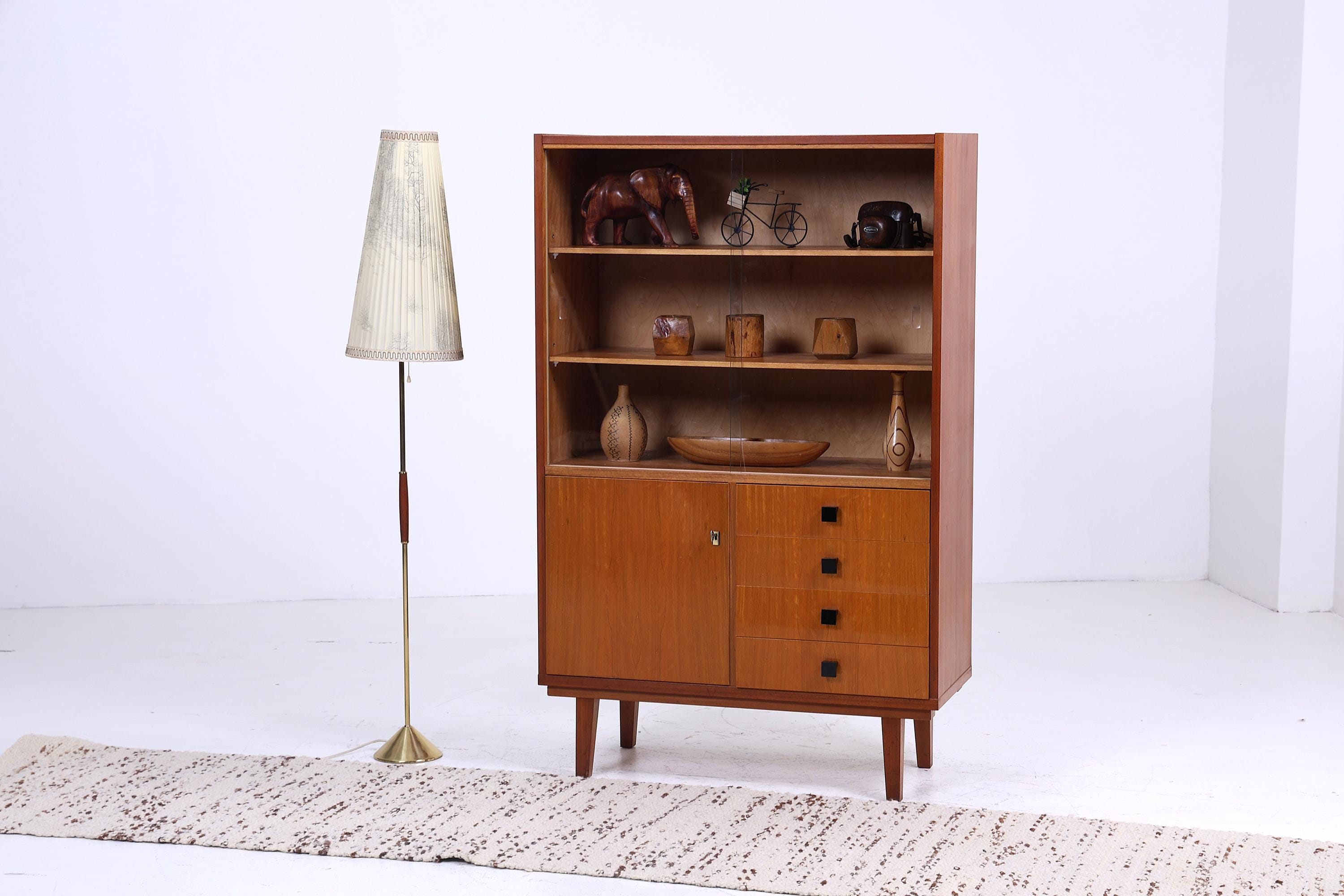 Vintage Glas Kommode | Mid Century Vitrine 60er  |  Retro Schrank mit Glas Schiebetüren Holz Aufbewahrung