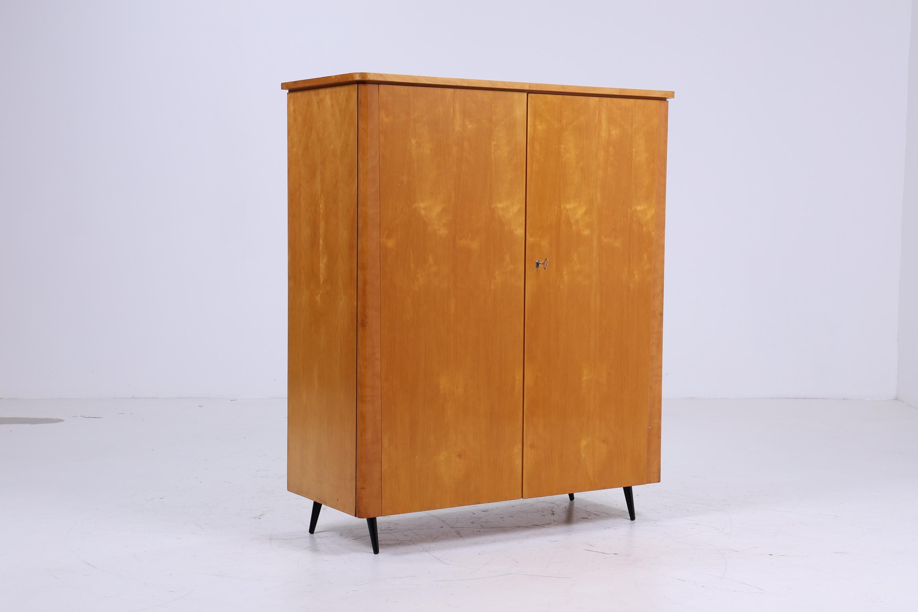 Klassischer Vintage Schrank 60er Jahre | Mid Century Wäscheschrank Schubladen Fächerschrank Retro