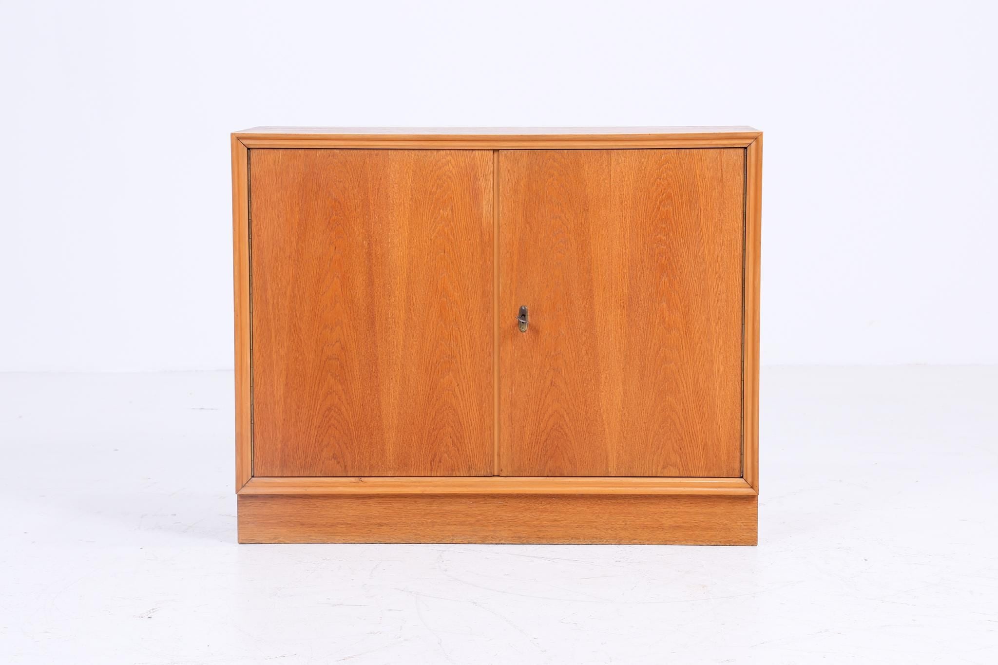 Vintage Kommode aus den 60er Jahre | Mid Century Schrank Retro | Aufbewahrung Eiche Holz