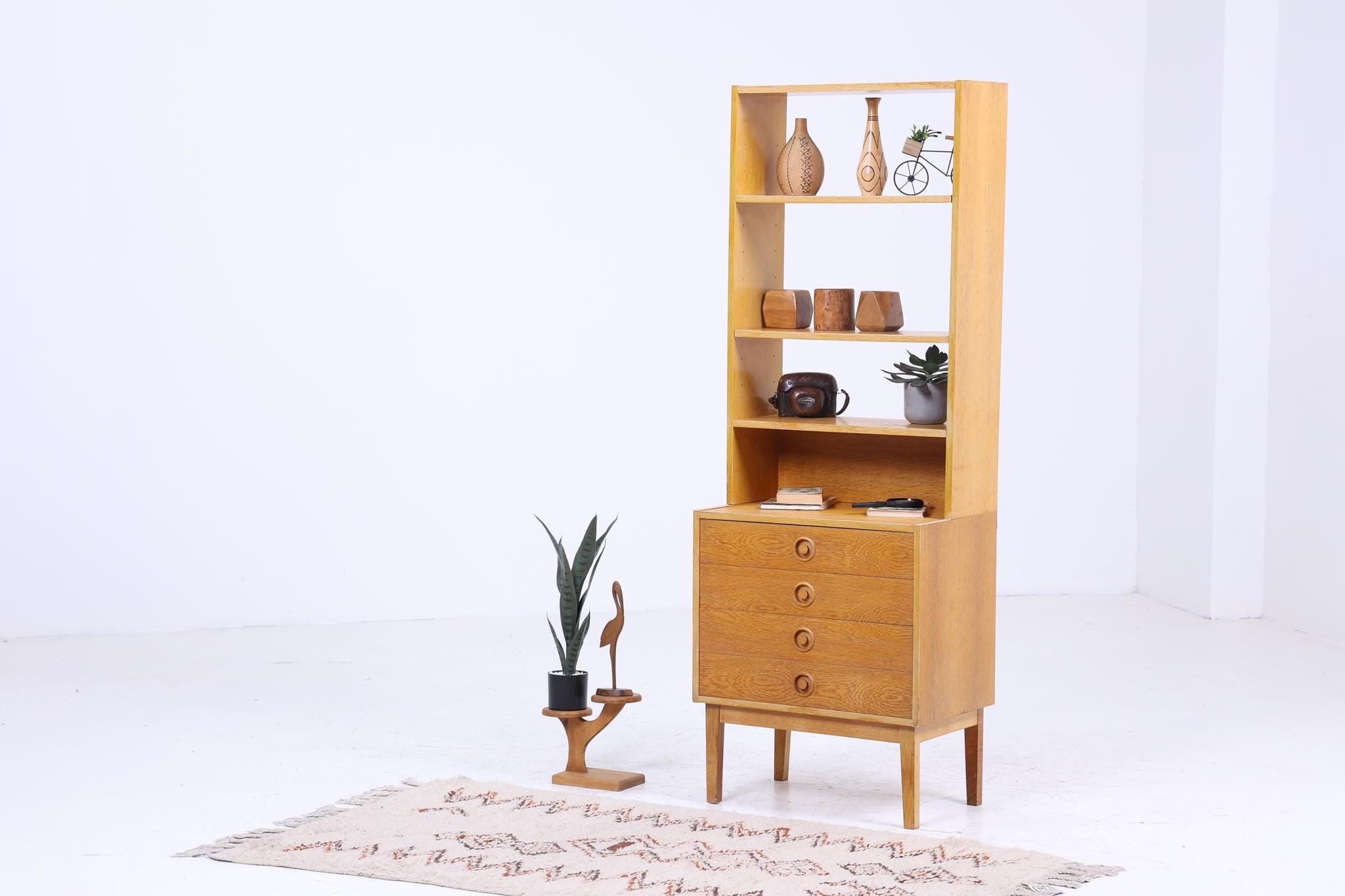 Helles Vintage Regal 60er Jahre | Mid Century Bücherregal Retro Schubladen Schrank Holz Aufbewahrung