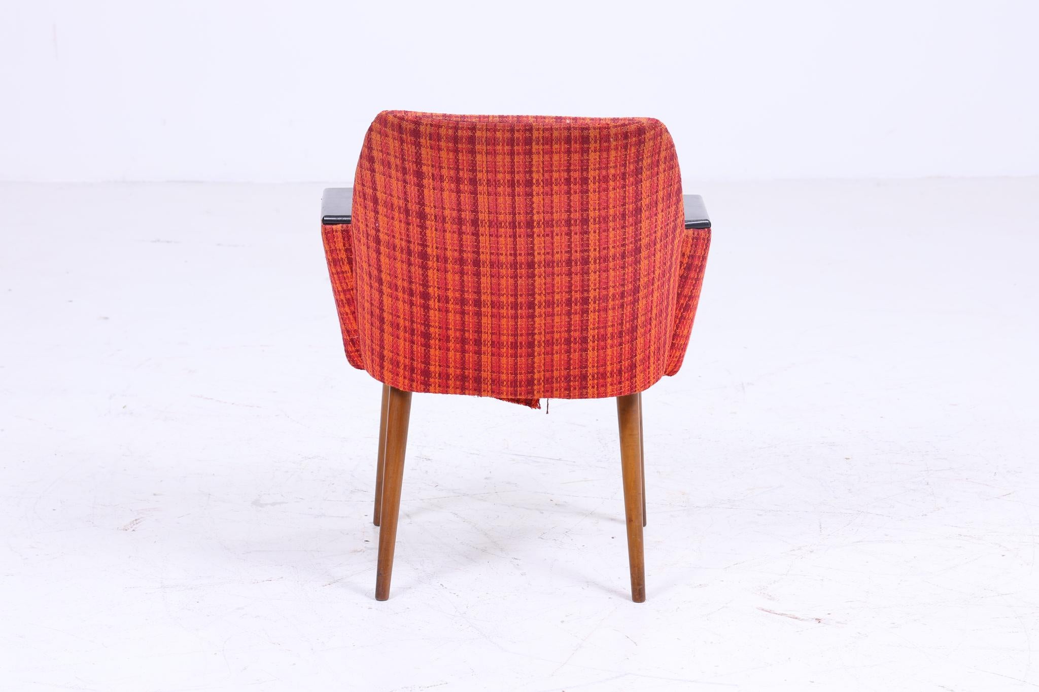 Roter Vintage Armlehnstuhl 60er Jahre | Design Mid Century Sessel Retro Holz Wohnzimmer 70er