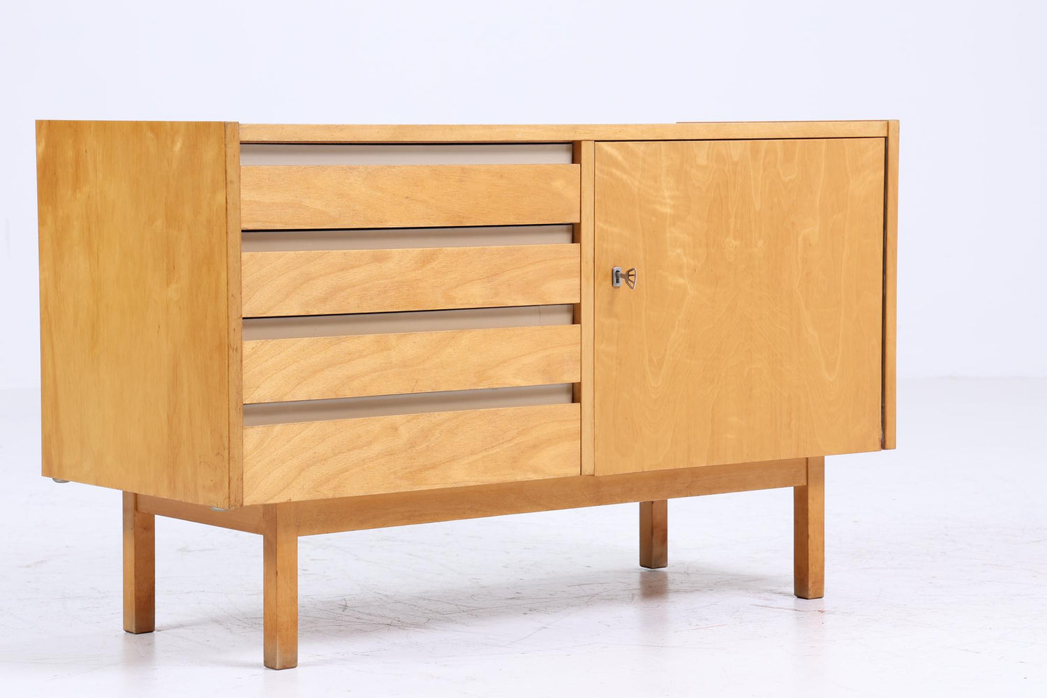 Vintage Hellerau 794/9+16 Kommode aus Birkenholz | Mid Century Schubladen Schrank | Holz Aufbewahrung 2/2