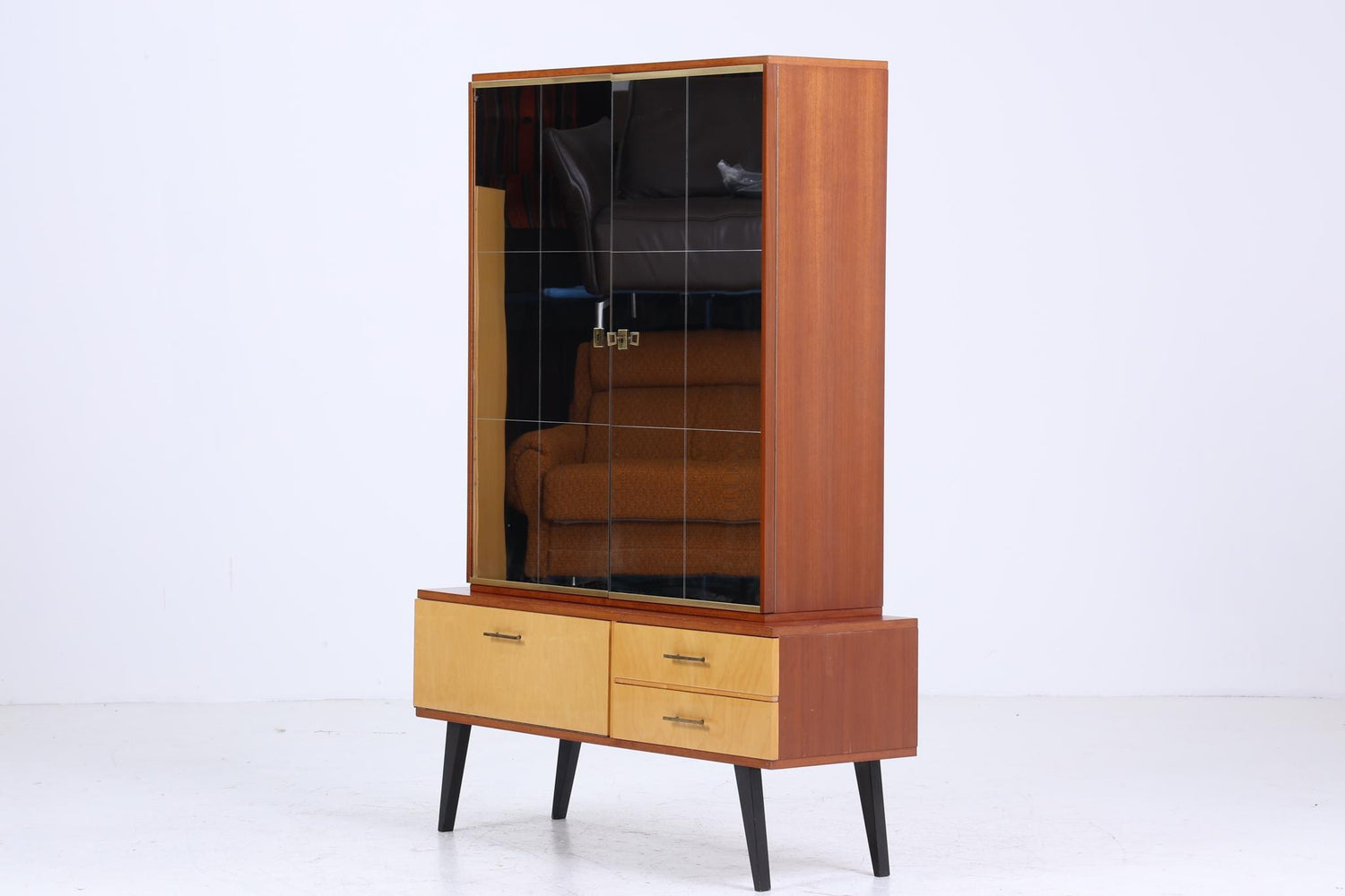 Kleiner Vintage Wäscheschrank mit Spiegel | Mid Century Kleiderschrank | 60er Jahre Fächerschrank Spiegelschrank