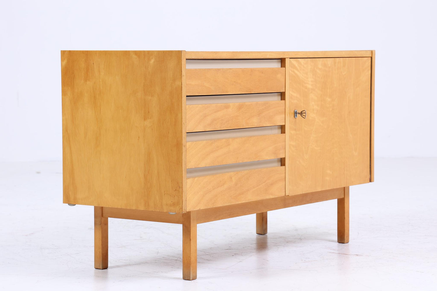 Vintage Hellerau 794/9+16 Kommode aus Birkenholz | Mid Century Schubladen Schrank | Holz Aufbewahrung 2/2