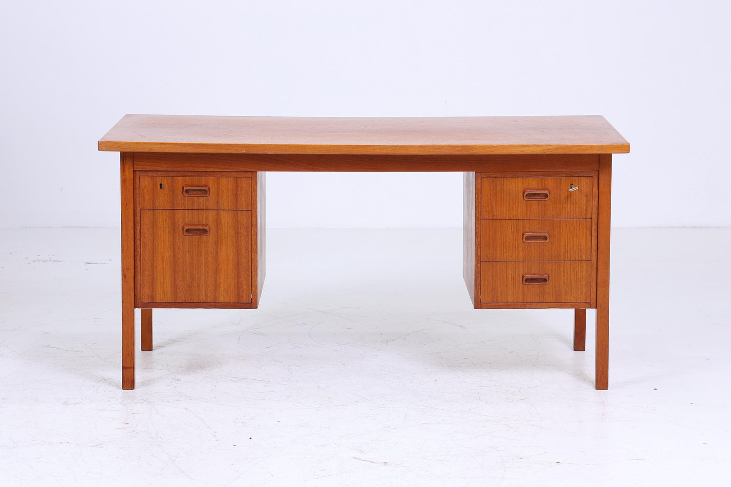 Vintage Teak Schreibtisch | Mid Century 60er Jahre Schubladen Arbeitstisch Bürotisch Tisch Retro Holz