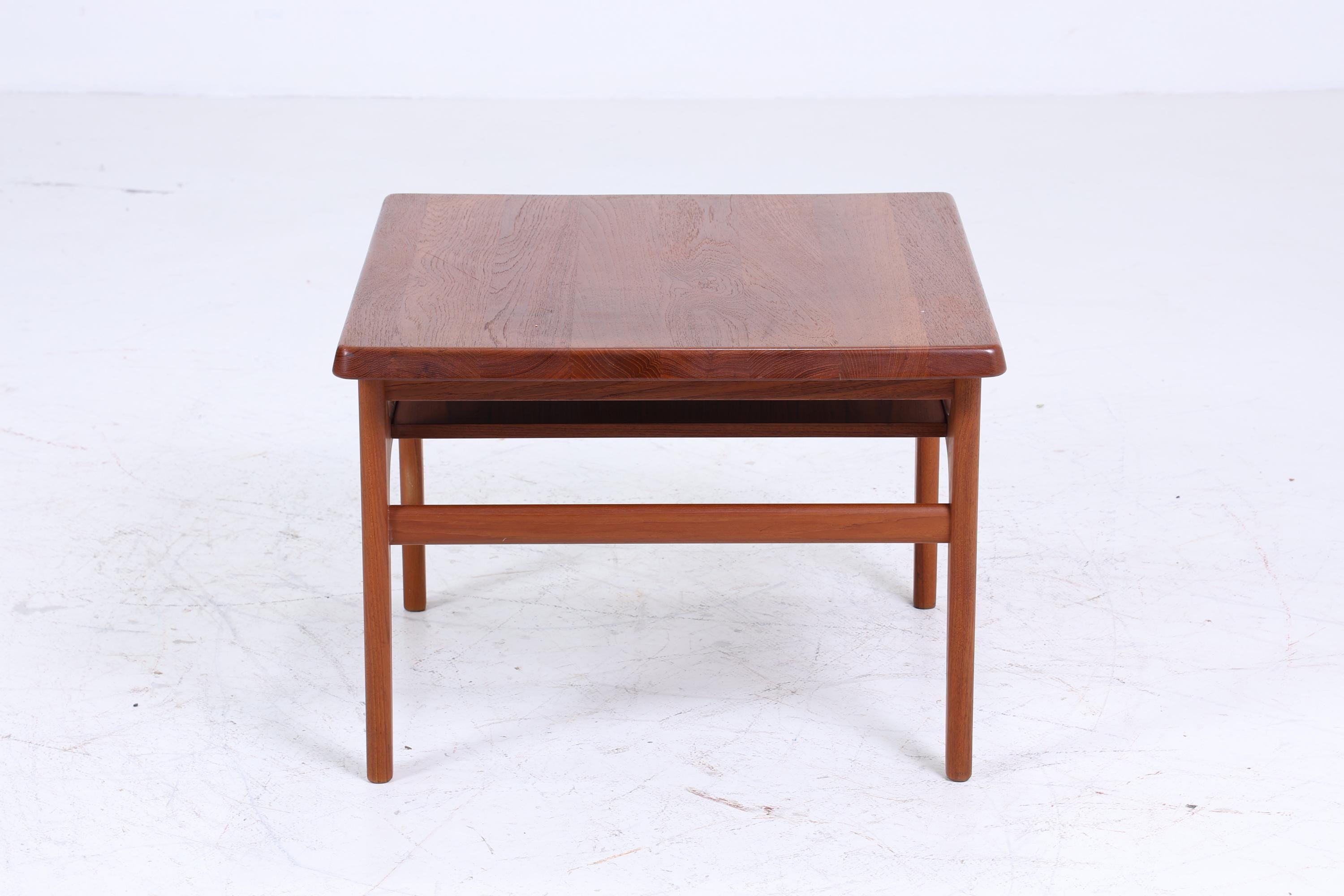 Niels Bach Møbelfabrik Teak Vintage Beistelltisch  | Mid Century Couchtisch Tisch Telefontisch 70er Jahre Retro Wohnzimmer