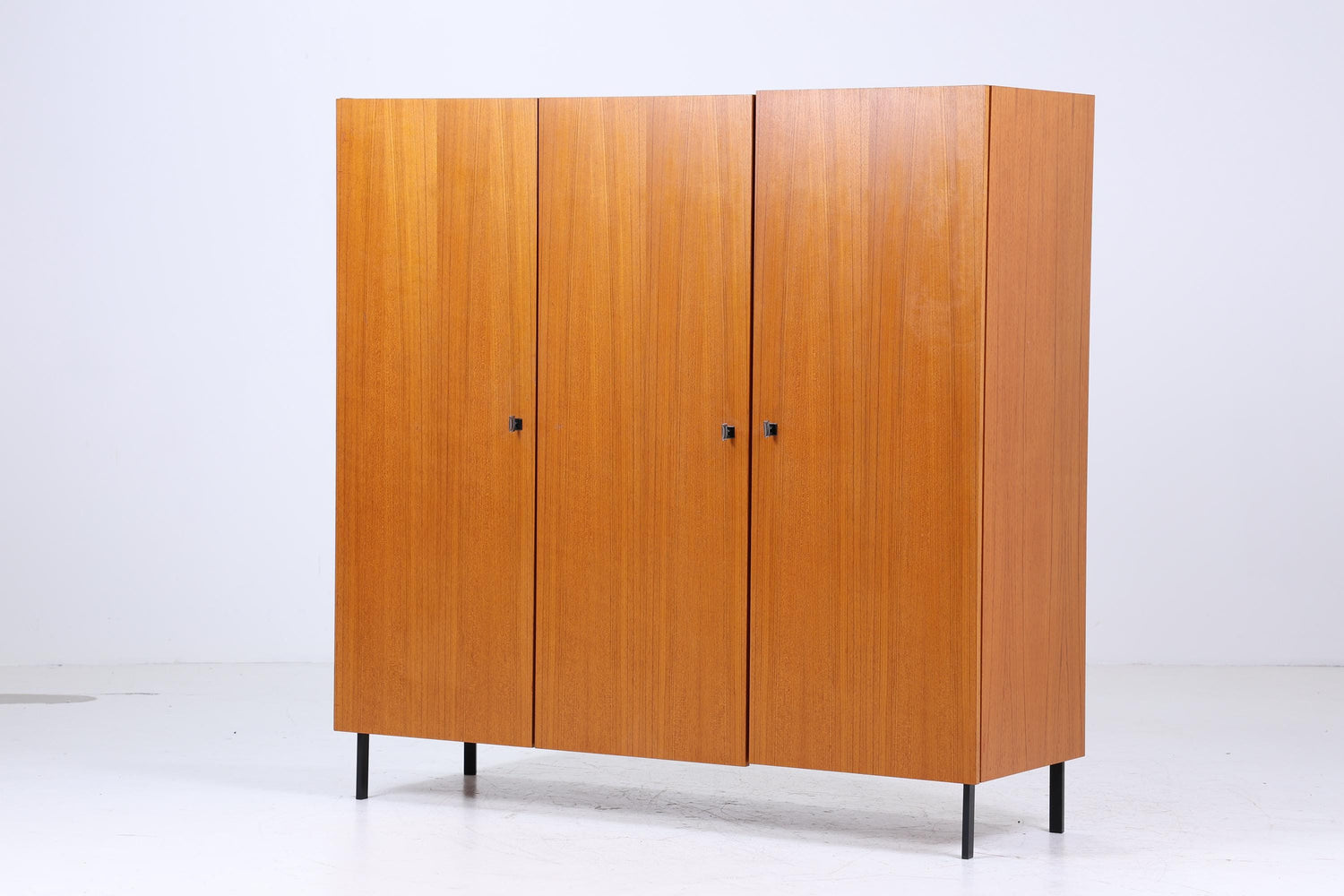 Vintage Musterring Teak Kleiderschrank | Mid Century Wäscheschrank | 60er Jahre Schrank | mit Fächern &amp; Kleiderstangen