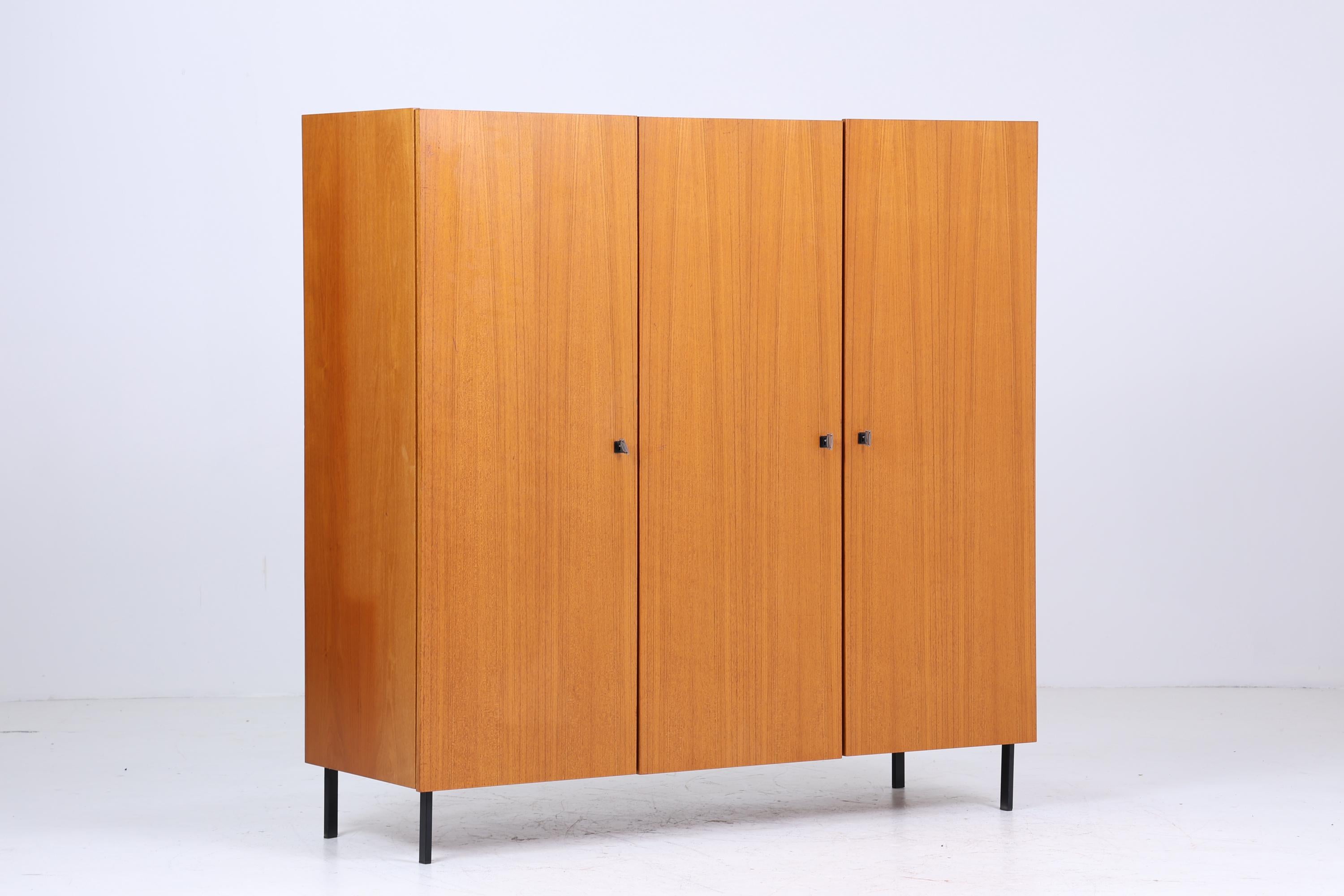 Vintage Musterring Teak Kleiderschrank | Mid Century Wäscheschrank | 60er Jahre Schrank | mit Fächern &amp; Kleiderstangen