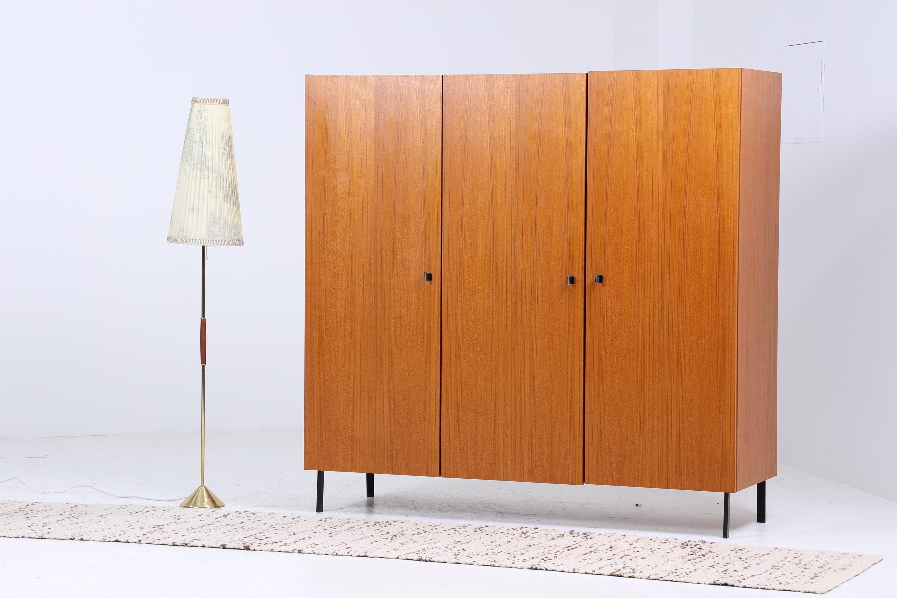 Vintage Musterring Teak Kleiderschrank | Mid Century Wäscheschrank | 60er Jahre Schrank | mit Fächern &amp; Kleiderstangen