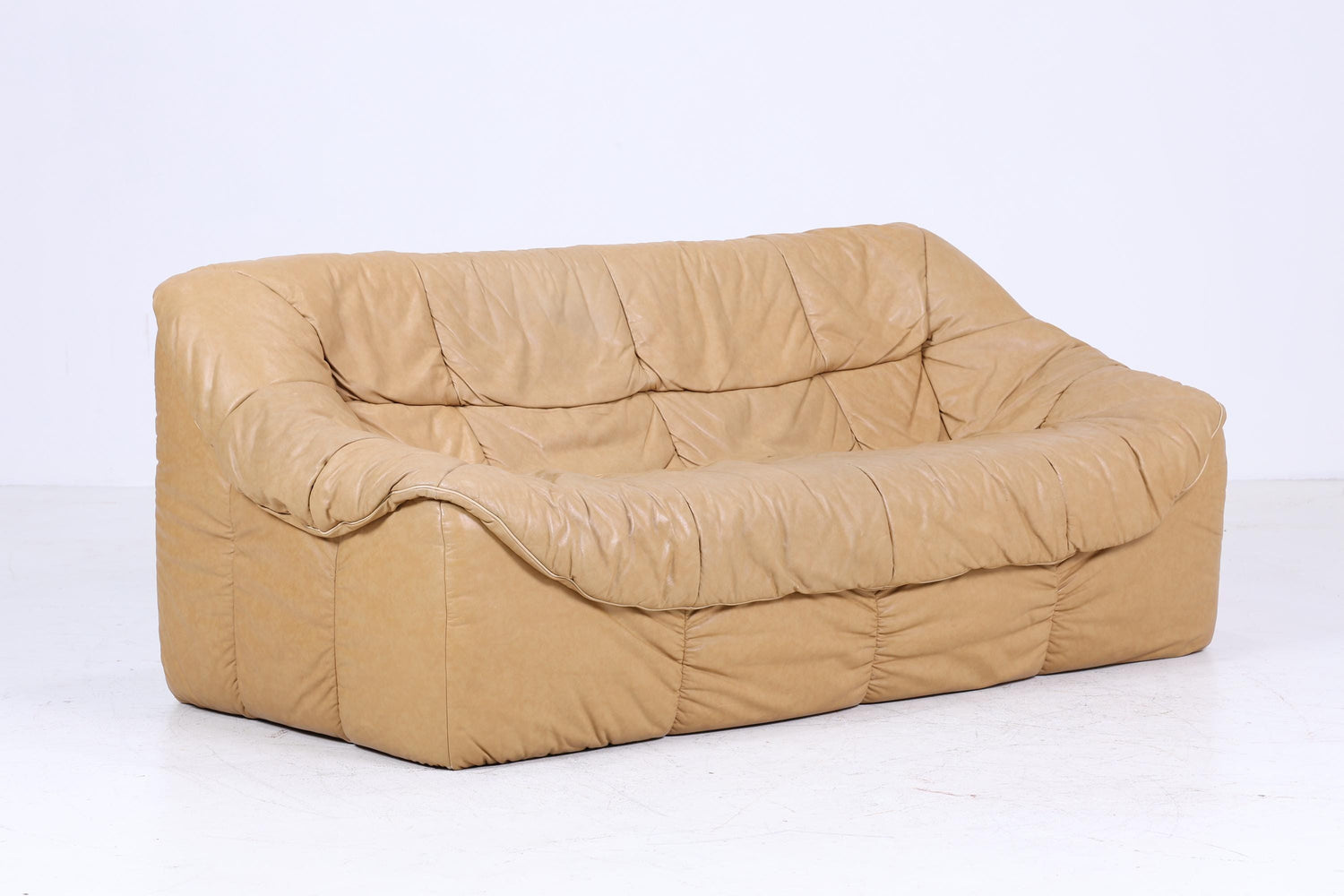 Vintage Leder Sofa 70er Jahre | Couch Beige Retro 70er