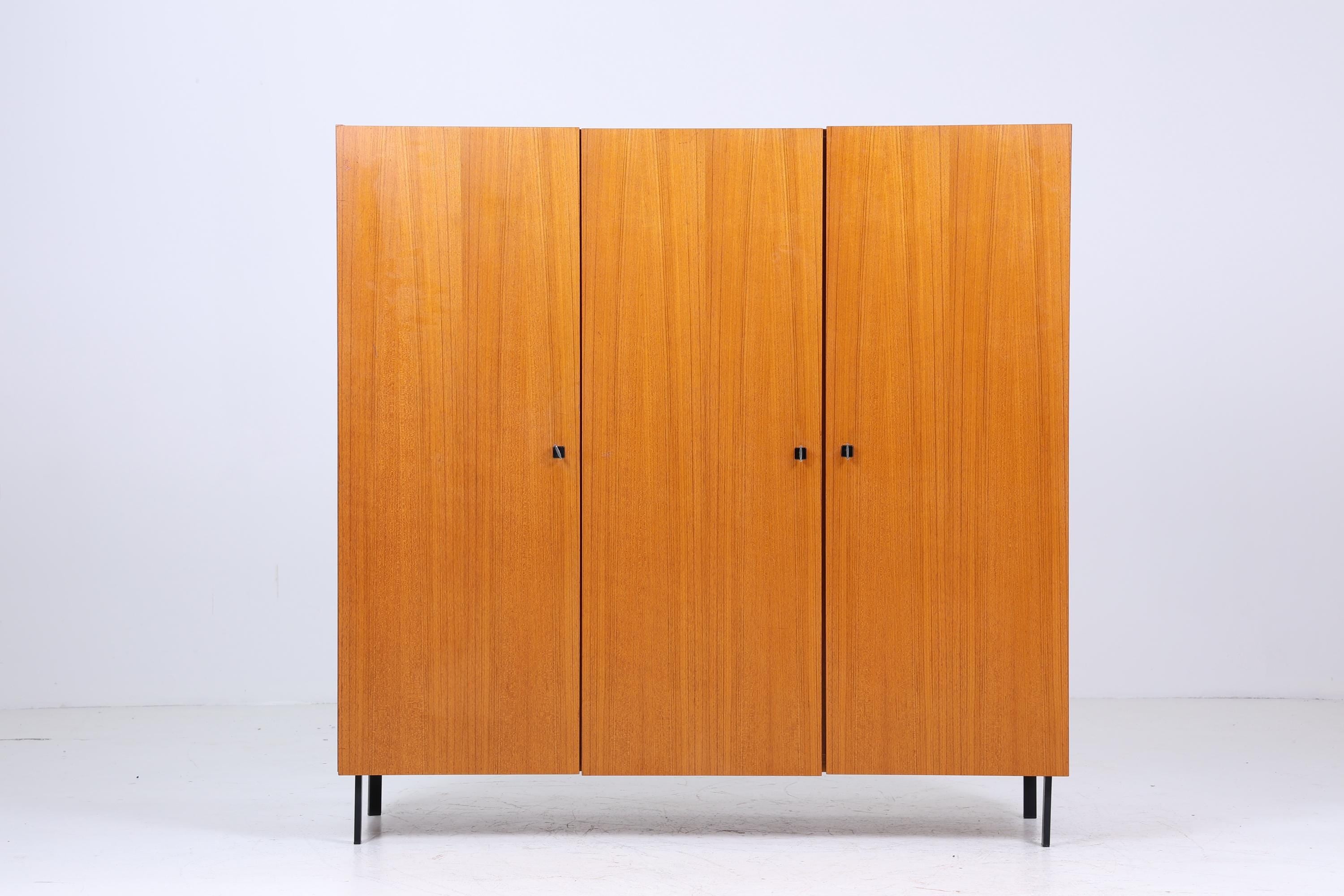 Vintage Musterring Teak Kleiderschrank | Mid Century Wäscheschrank | 60er Jahre Schrank | mit Fächern &amp; Kleiderstangen