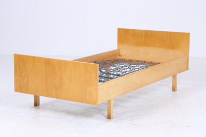 Vintage Bett 60er Jahre | Mid Century Federkernbett Bettgestell Daybed Tagesbett Holz Retro 70er 1/2