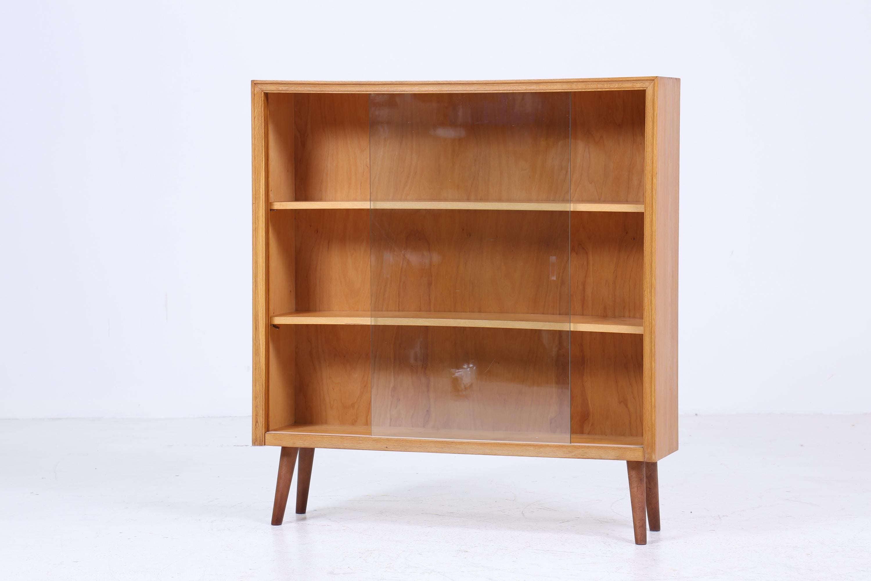 Vintage Kommode mit Glastüren 60er Jahre | Mid Century Vitrine Flur Schrank | Retro 70er Holz 2/2