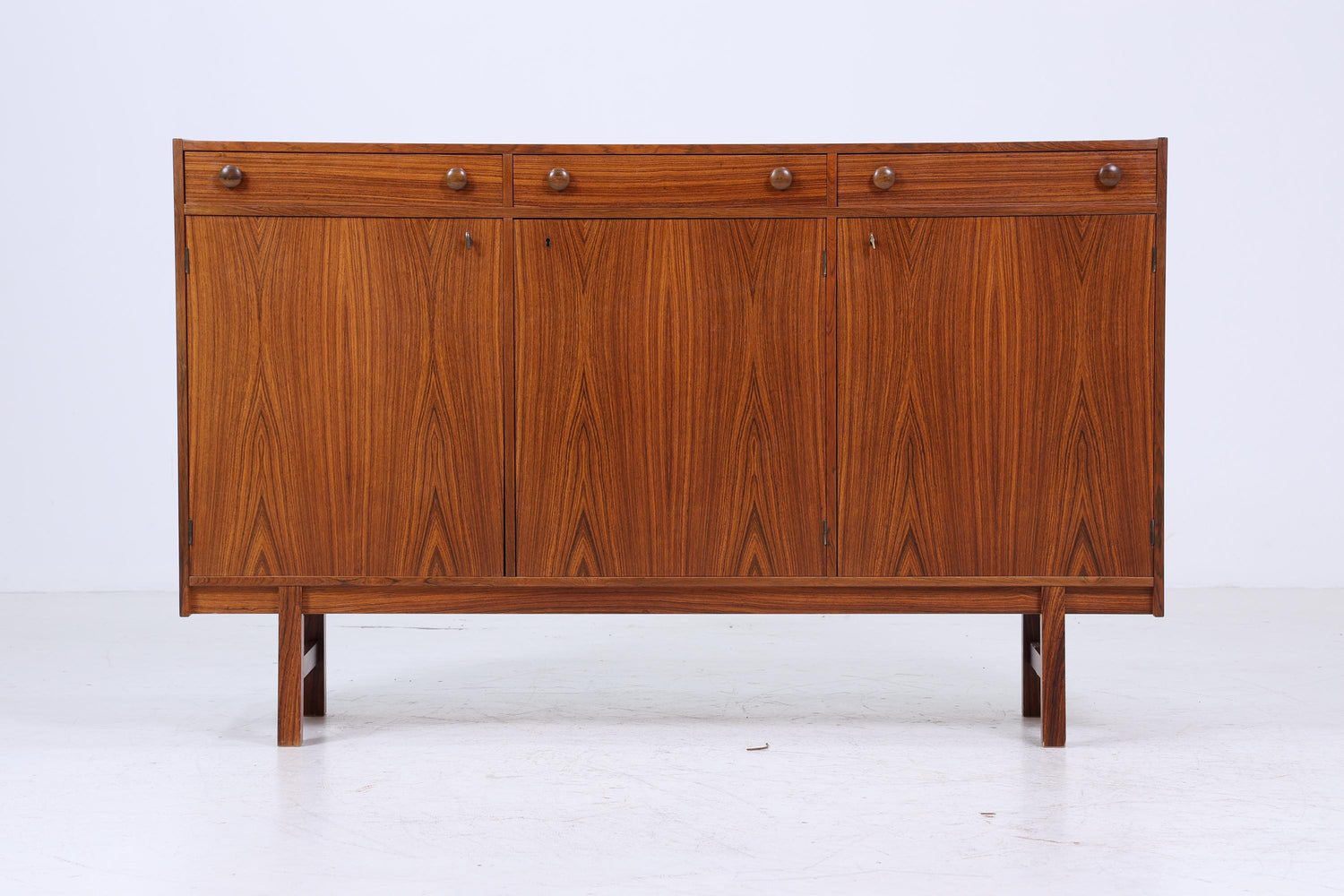 Stilvolles Vintage Highboard 60er Jahre | Mid Century Sideboard Schubladen Schrank Holz Aufbewahrung